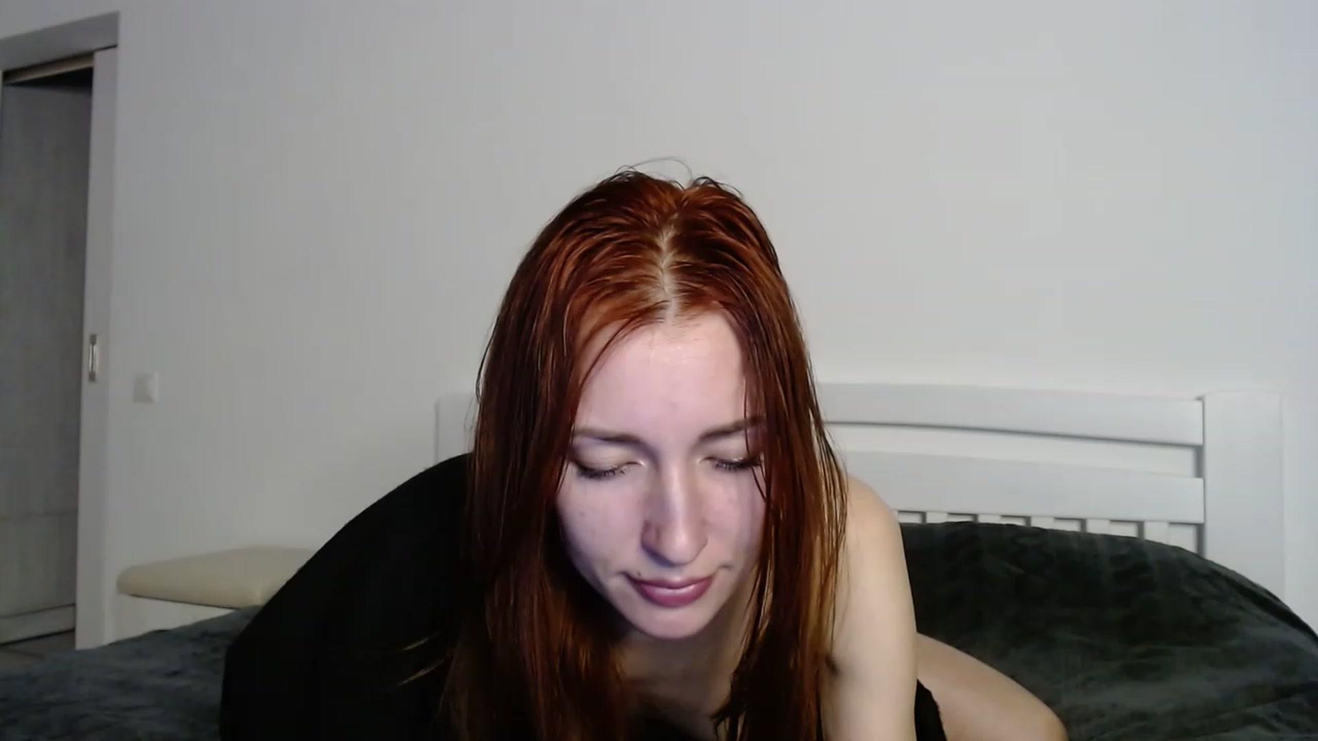 Gallery image thumbnail from Katiushaaa's myfreecams stream on, 12/22/2022, 19:45 image 12 of 20