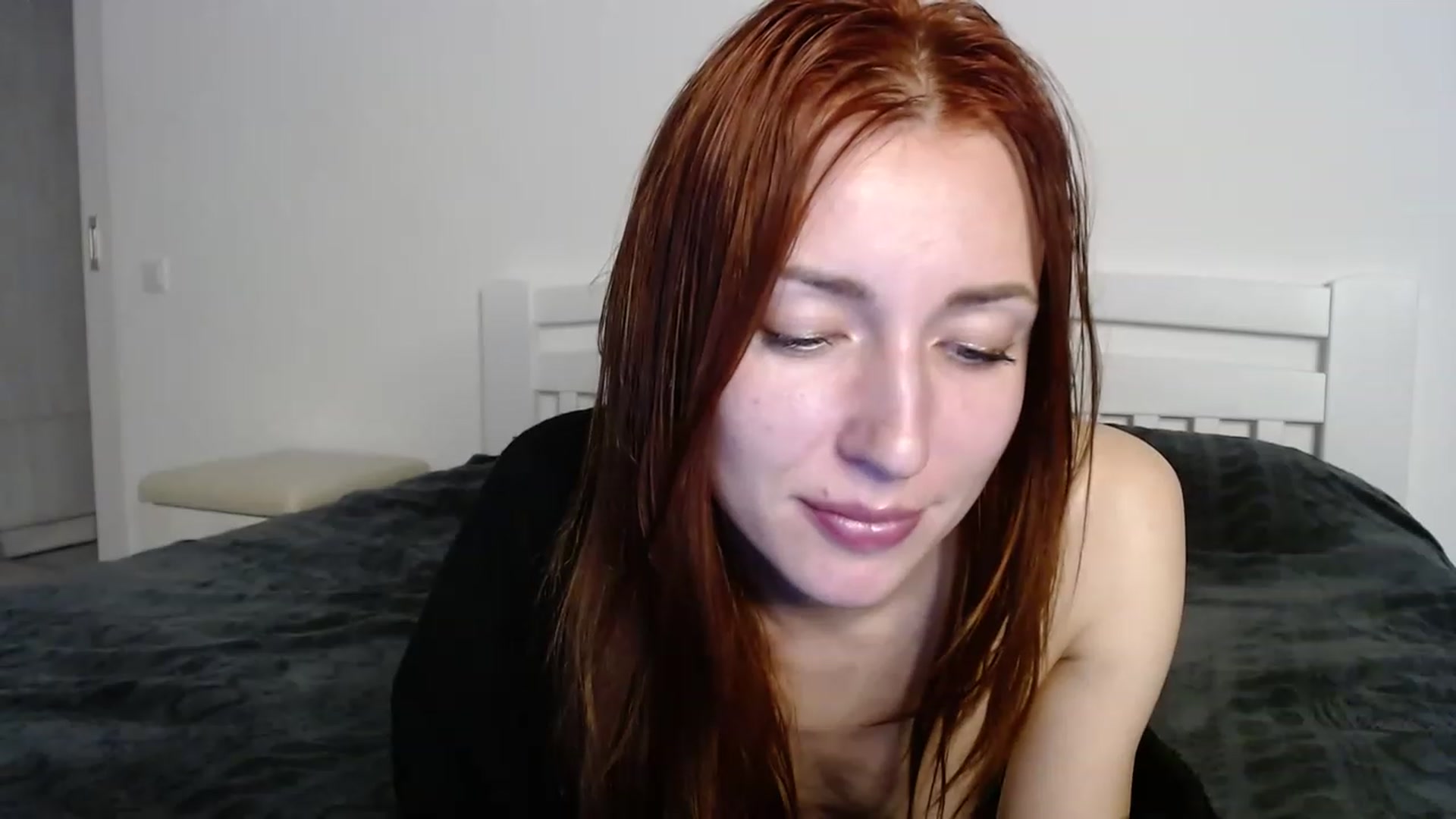 Gallery image thumbnail from Katiushaaa's myfreecams stream on, 12/22/2022, 19:45 image 13 of 20