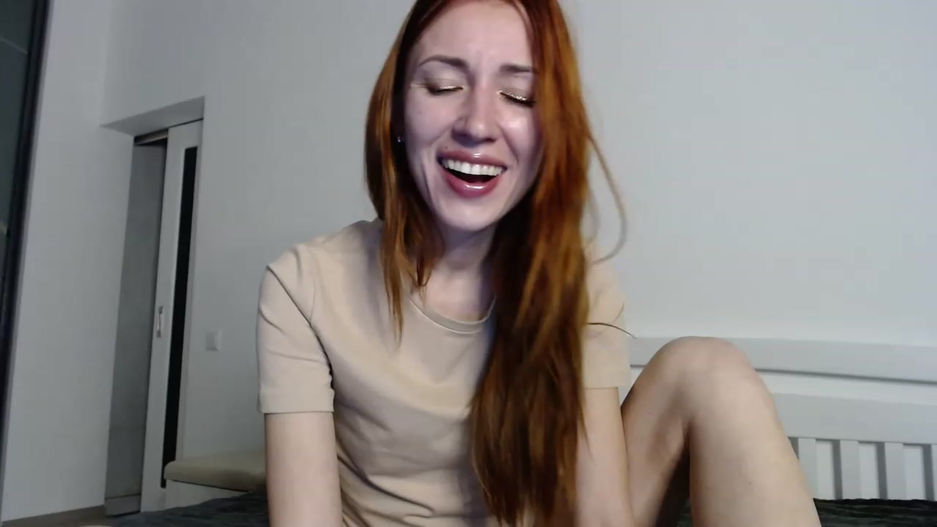 Gallery image thumbnail from Katiushaaa's myfreecams stream on, 12/24/2022, 17:18 image 14 of 20