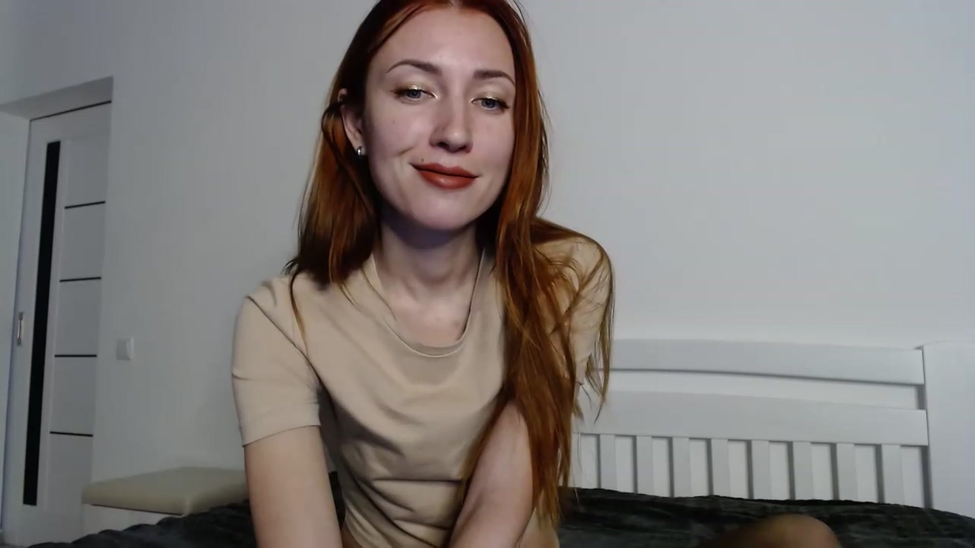 Gallery image thumbnail from Katiushaaa's myfreecams stream on, 12/25/2022, 11:55 image 14 of 20