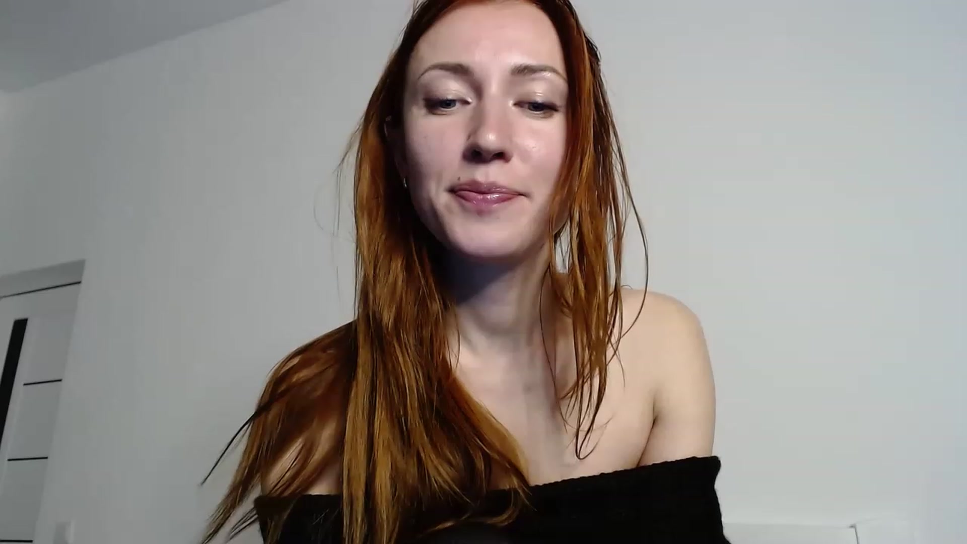 Gallery image thumbnail from Katiushaaa's myfreecams stream on, 12/26/2022, 20:14 image 2 of 20
