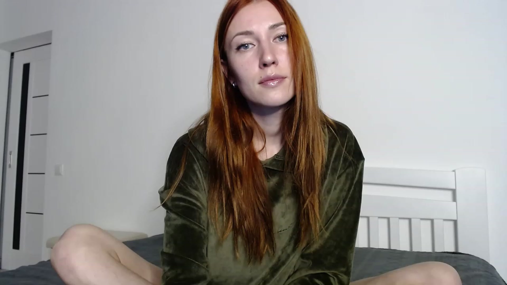 Gallery image thumbnail from Katiushaaa's myfreecams stream on, 12/27/2022, 16:09 image 17 of 20