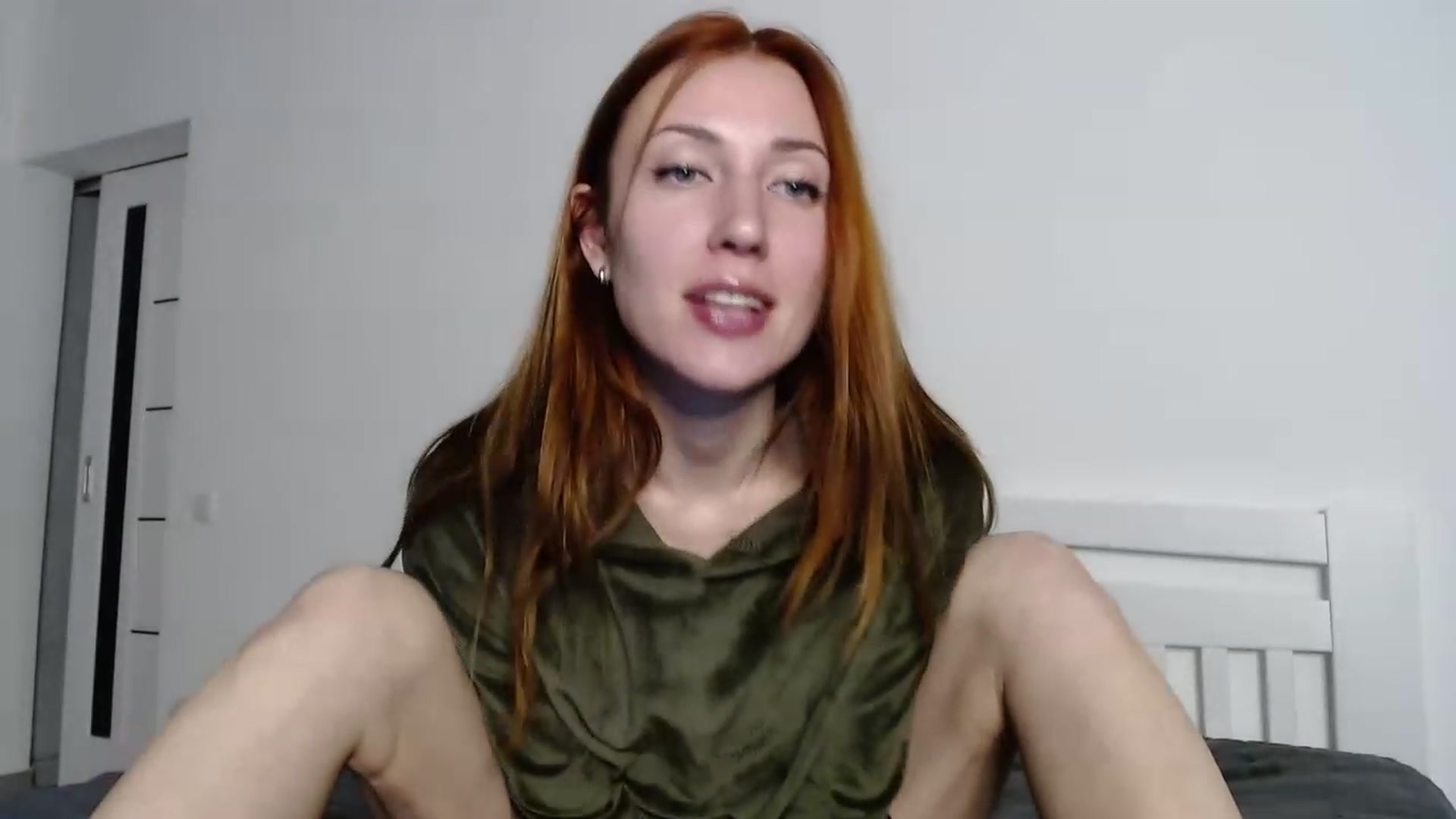 Gallery image thumbnail from Katiushaaa's myfreecams stream on, 12/27/2022, 18:11 image 12 of 20