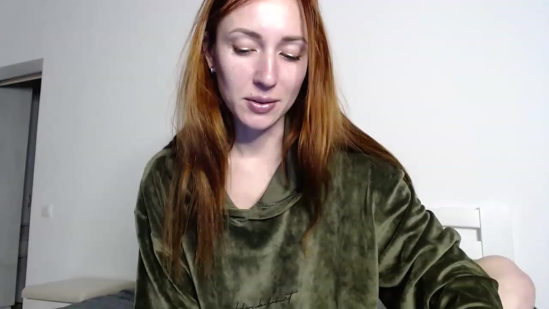 Gallery image thumbnail from Katiushaaa's myfreecams stream on, 12/28/2022, 16:45 image 4 of 20
