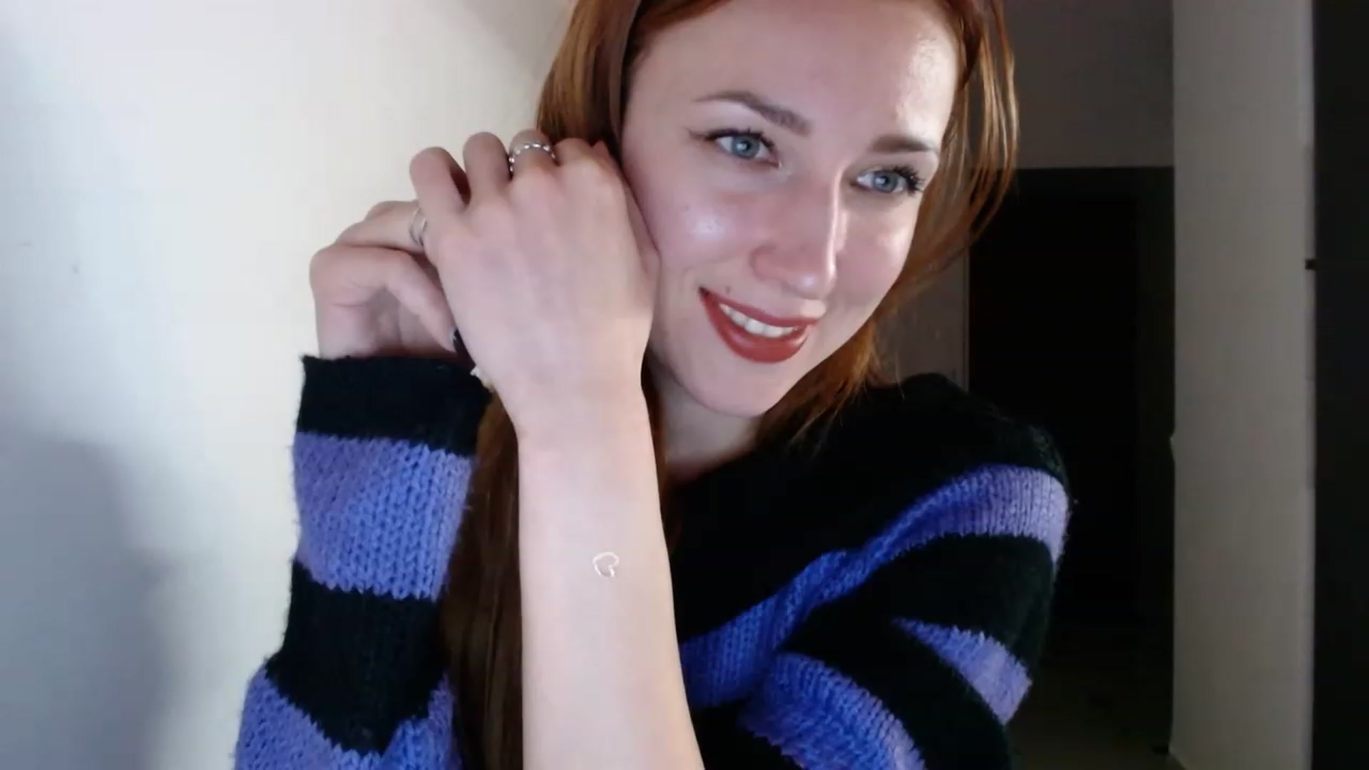 Gallery image thumbnail from Katiushaaa's myfreecams stream on, 01/15/2023, 19:59 image 13 of 20