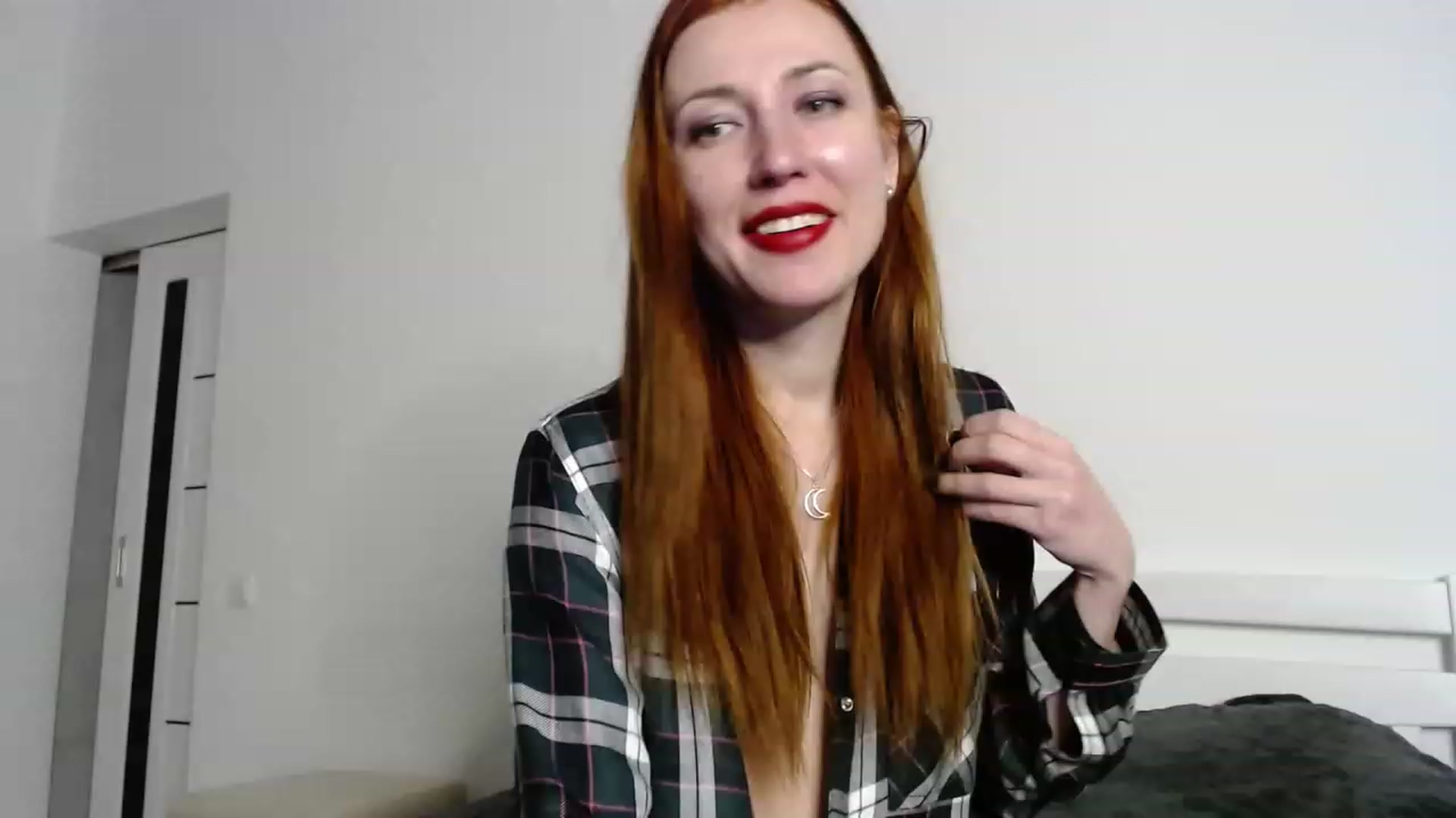 Gallery image thumbnail from Katiushaaa's myfreecams stream on, 02/19/2023, 18:45 image 8 of 20