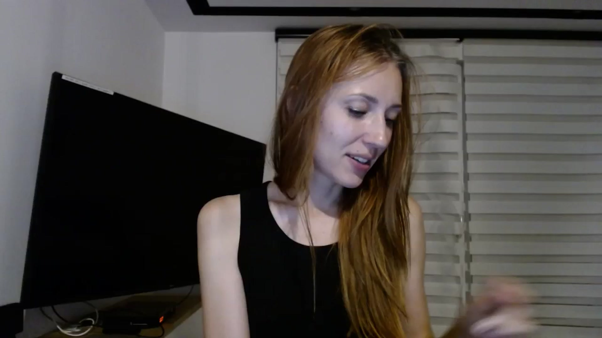 Gallery image thumbnail from Katiushaaa's myfreecams stream on, 08/20/2023, 22:28 image 17 of 20