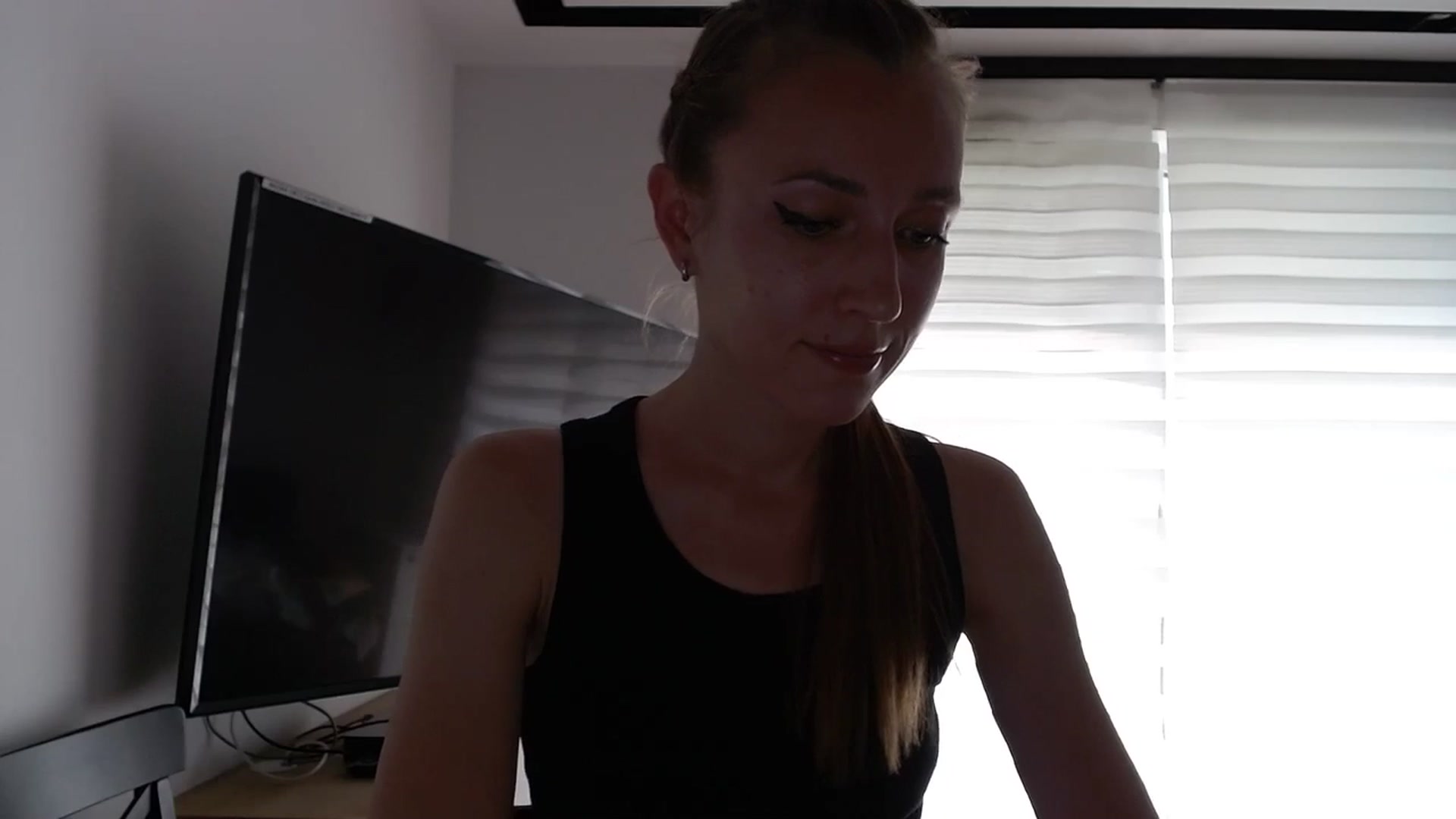 Gallery image thumbnail from Katiushaaa's myfreecams stream on, 08/21/2023, 17:20 image 6 of 20