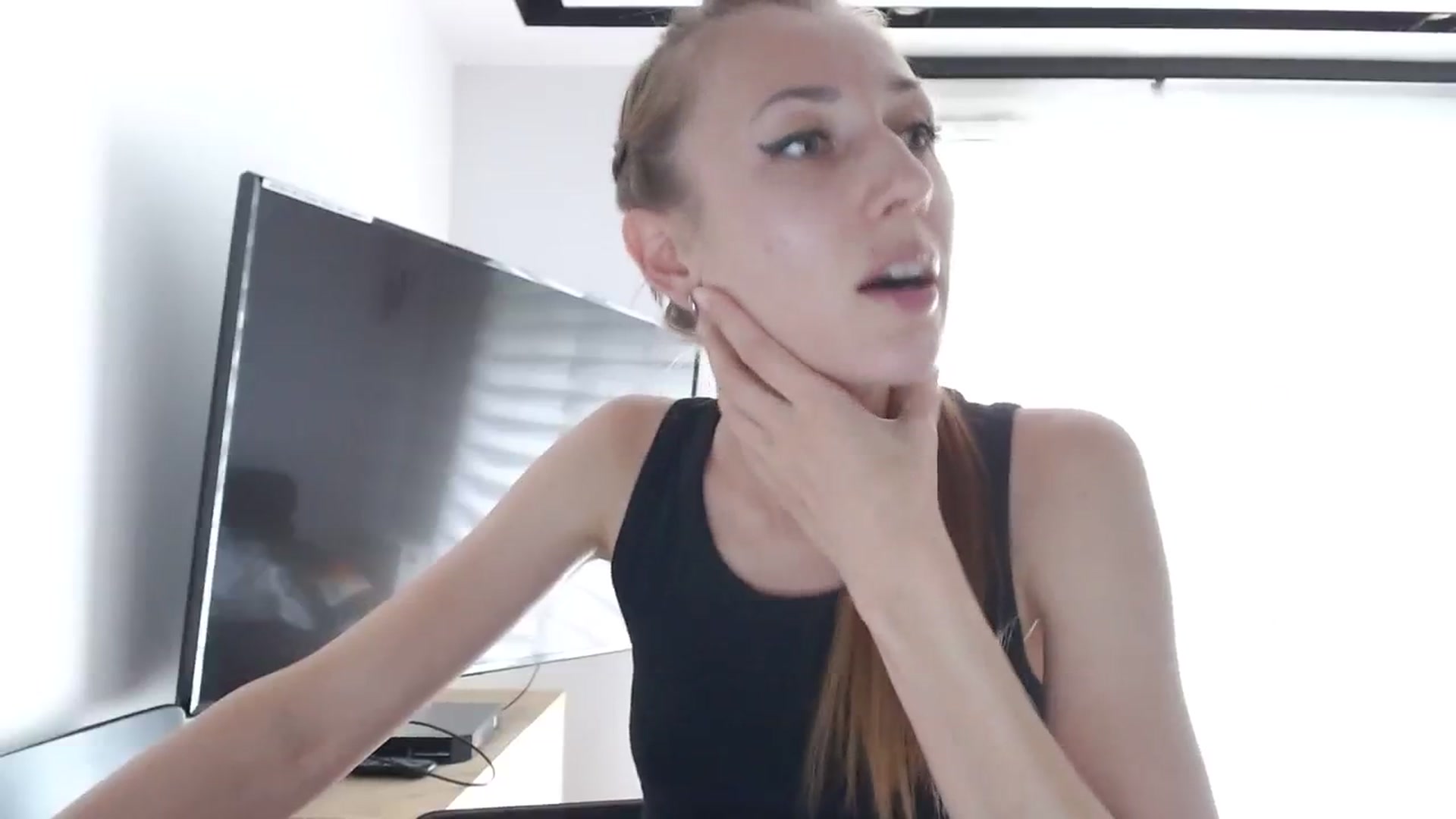 Gallery image thumbnail from Katiushaaa's myfreecams stream on, 08/21/2023, 17:20 image 8 of 20