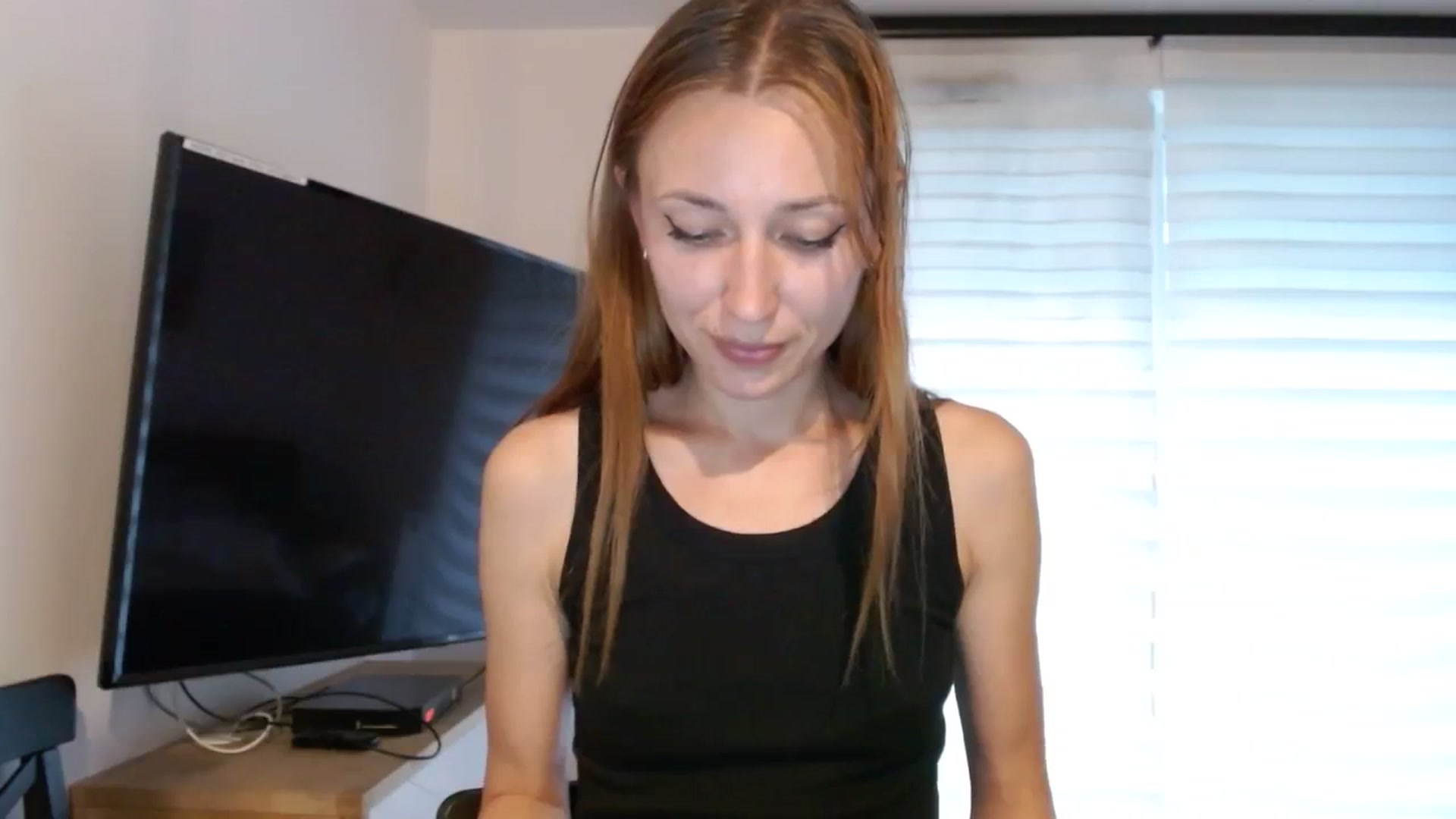 Gallery image thumbnail from Katiushaaa's myfreecams stream on, 08/21/2023, 19:53 image 4 of 20