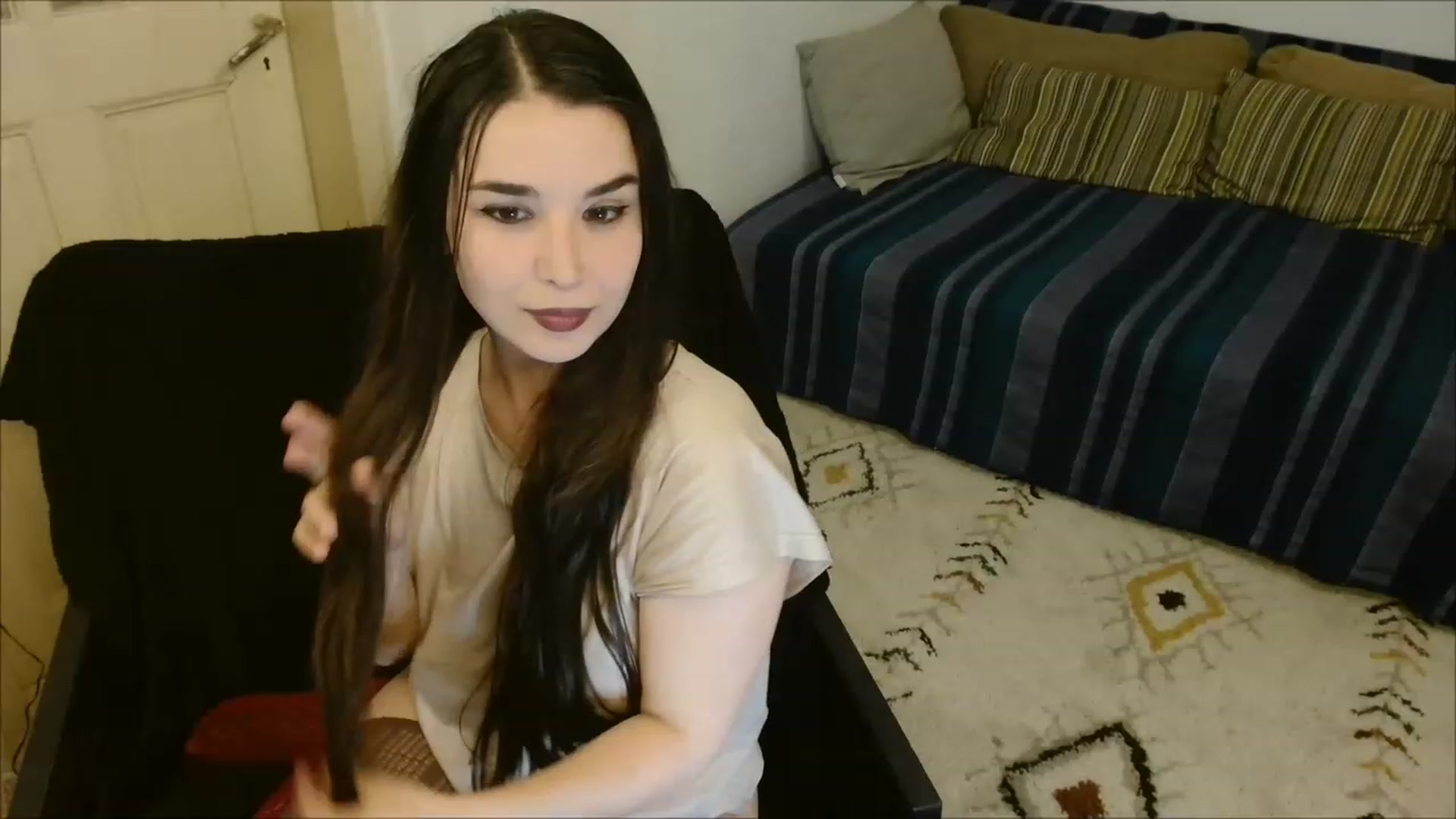 Gallery image thumbnail from Katress's myfreecams stream on, 05/06/2023, 18:20 image 8 of 20