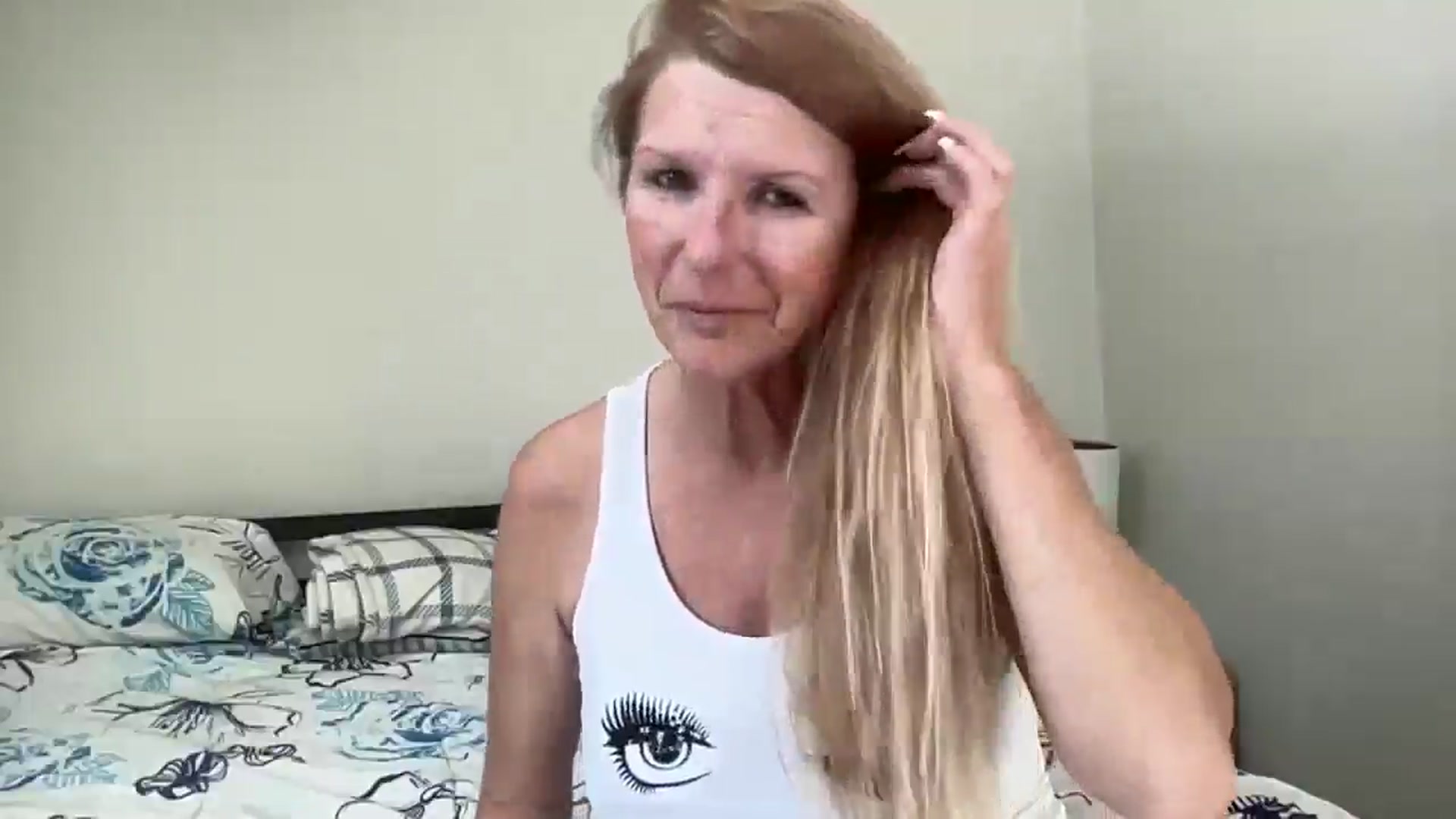 Gallery image thumbnail from Katrina2's myfreecams stream on, 02/17/2025, 16:06 image 4 of 20