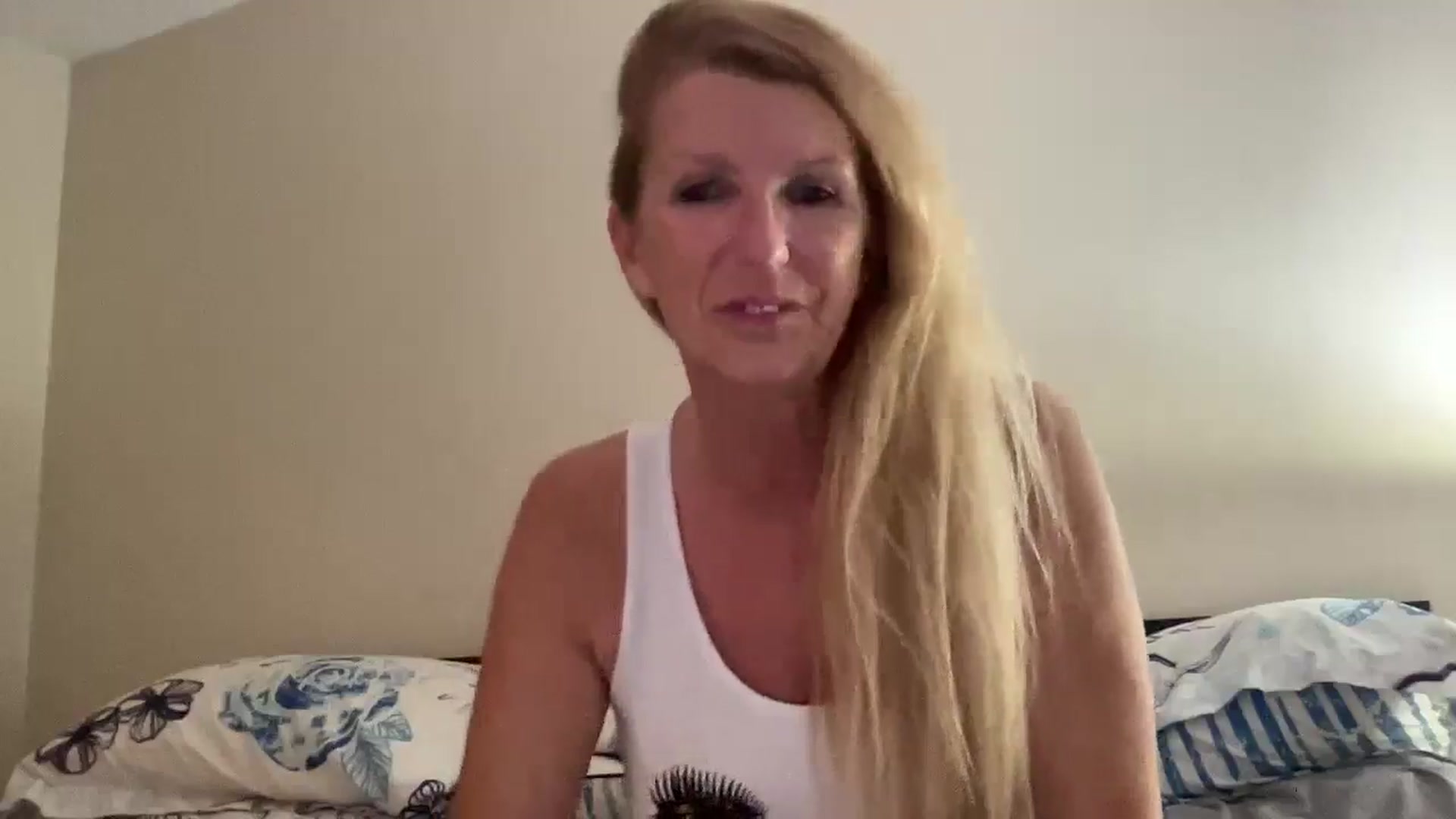 Gallery image thumbnail from Katrina2's myfreecams stream on, 02/18/2025, 01:21 image 19 of 20