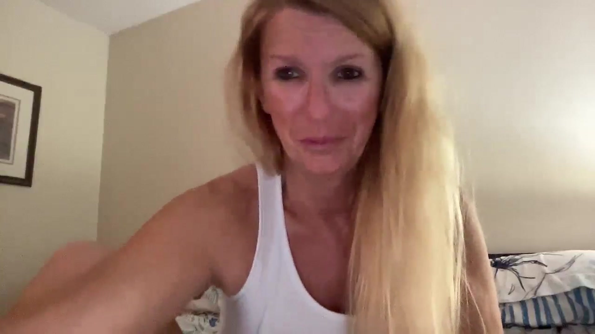 Gallery image thumbnail from Katrina2's myfreecams stream on, 02/18/2025, 01:21 image 2 of 20