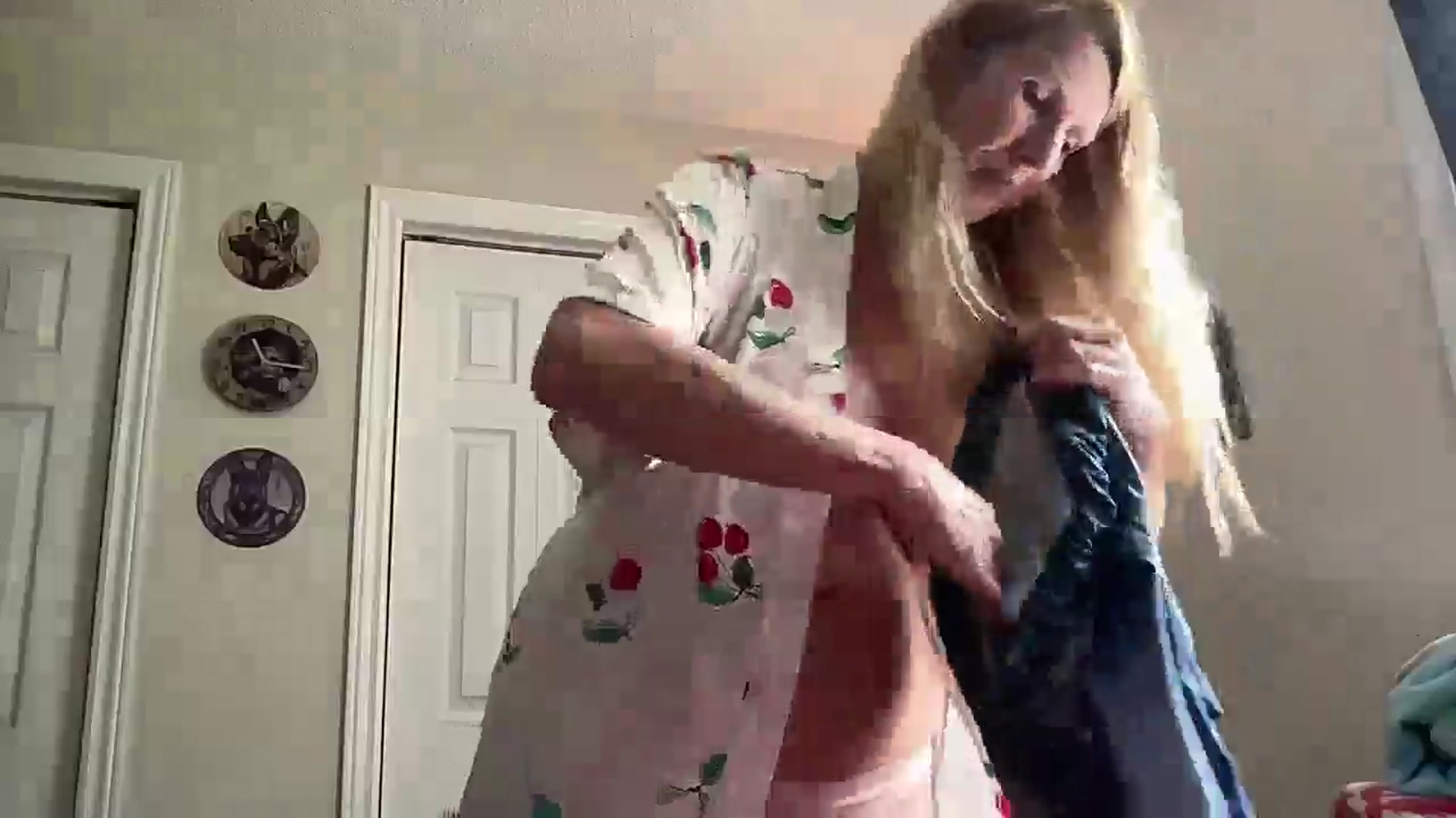 Gallery image thumbnail from Katrina2's myfreecams stream on, 06/28/2025, 15:26 image 13 of 20