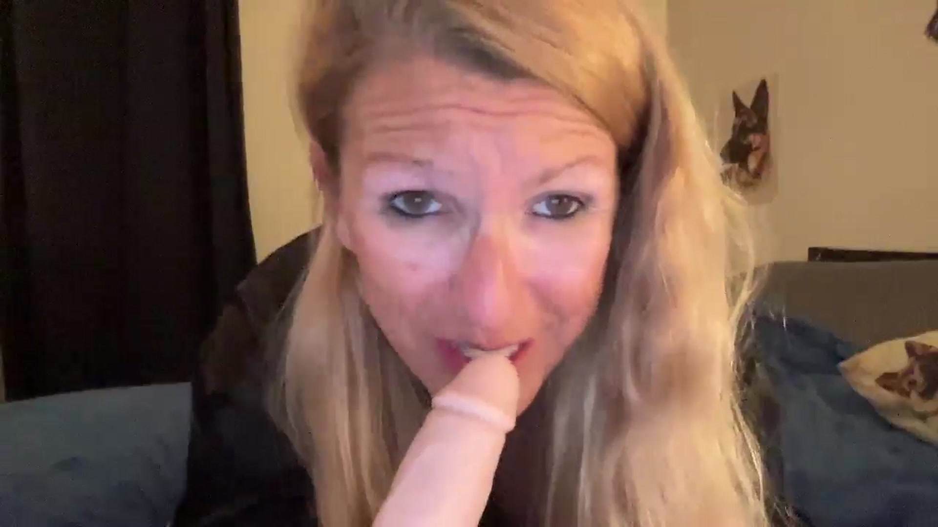 Gallery image thumbnail from Katrina2's myfreecams stream on, 01/13/2026, 02:05 image 15 of 20