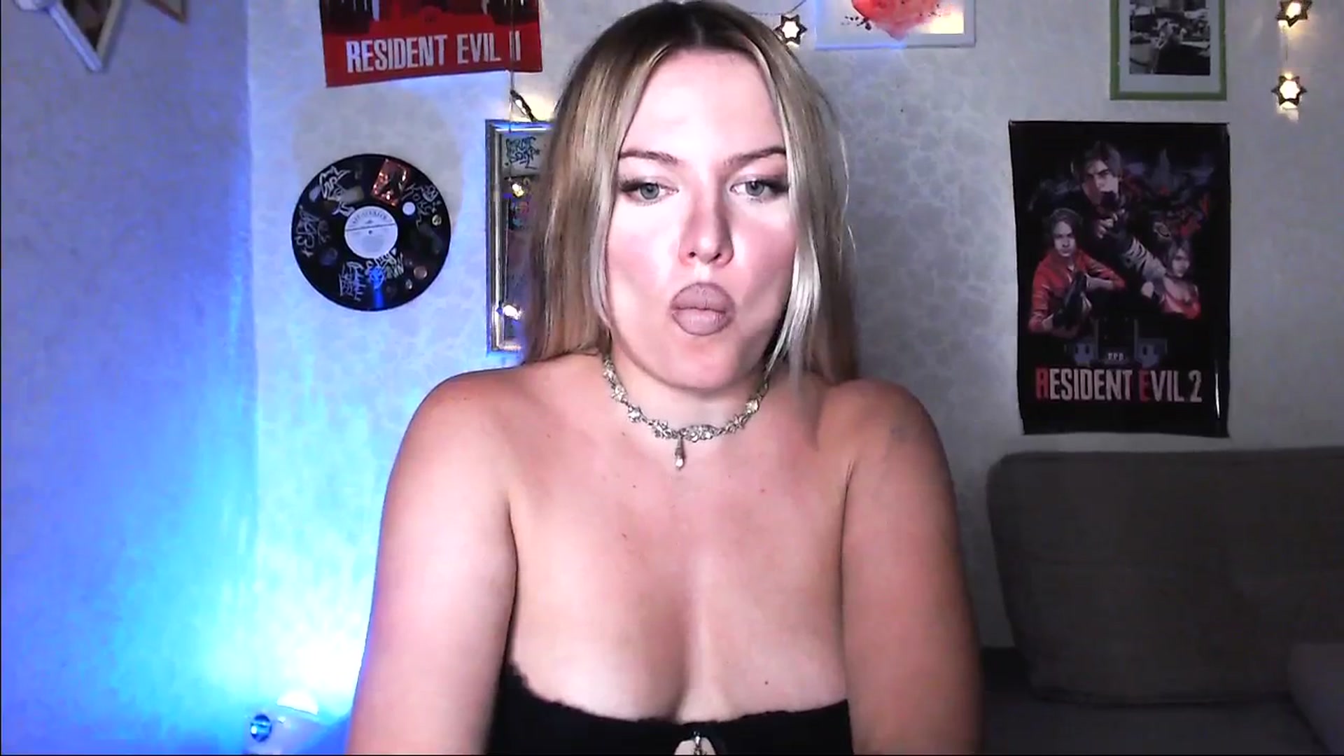 Gallery image thumbnail from Katrinaa's myfreecams stream on, 07/31/2025, 11:17 image 19 of 20