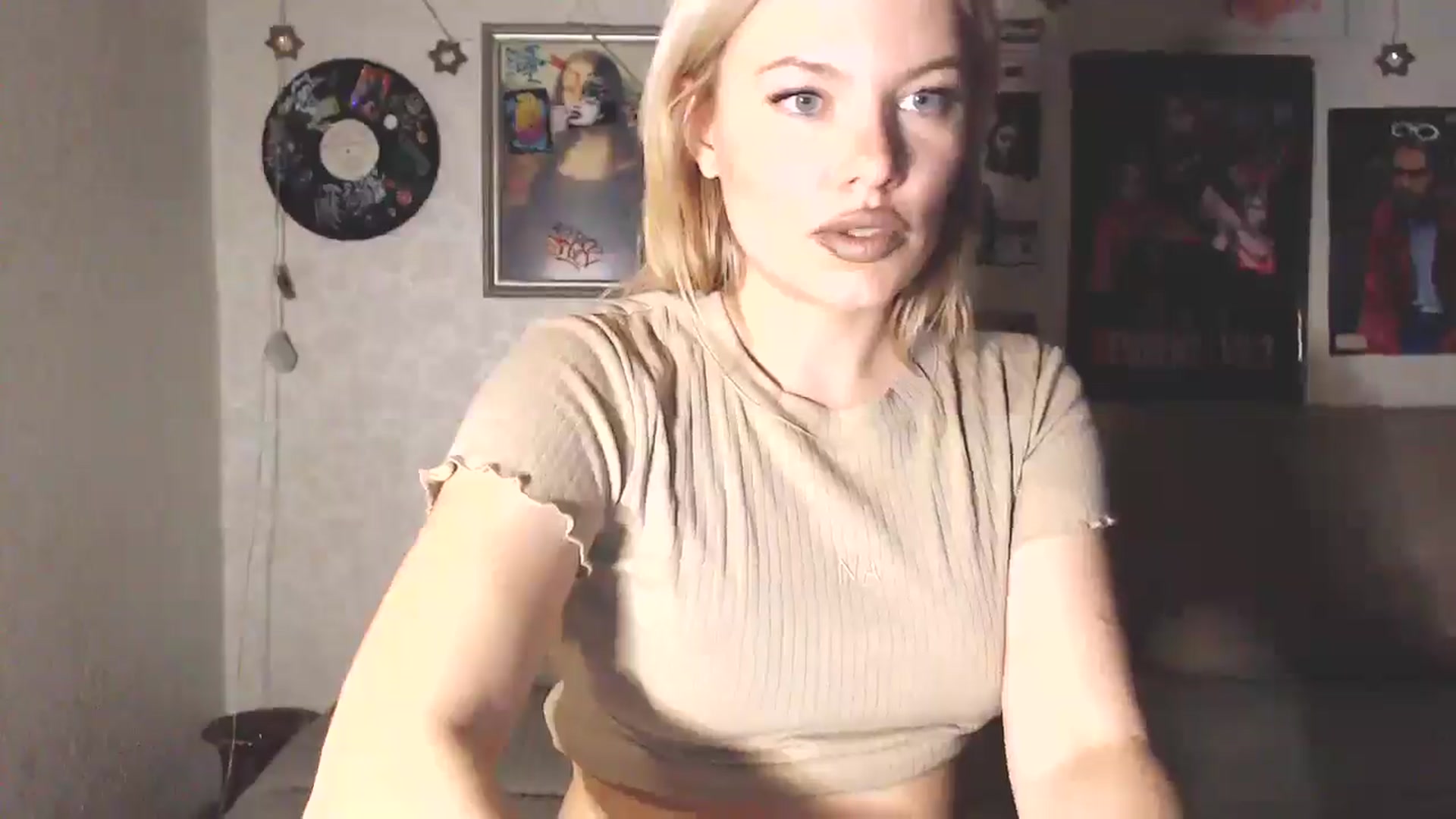 Gallery image thumbnail from Katrinaa's myfreecams stream on, 04/12/2026, 11:43 image 15 of 20
