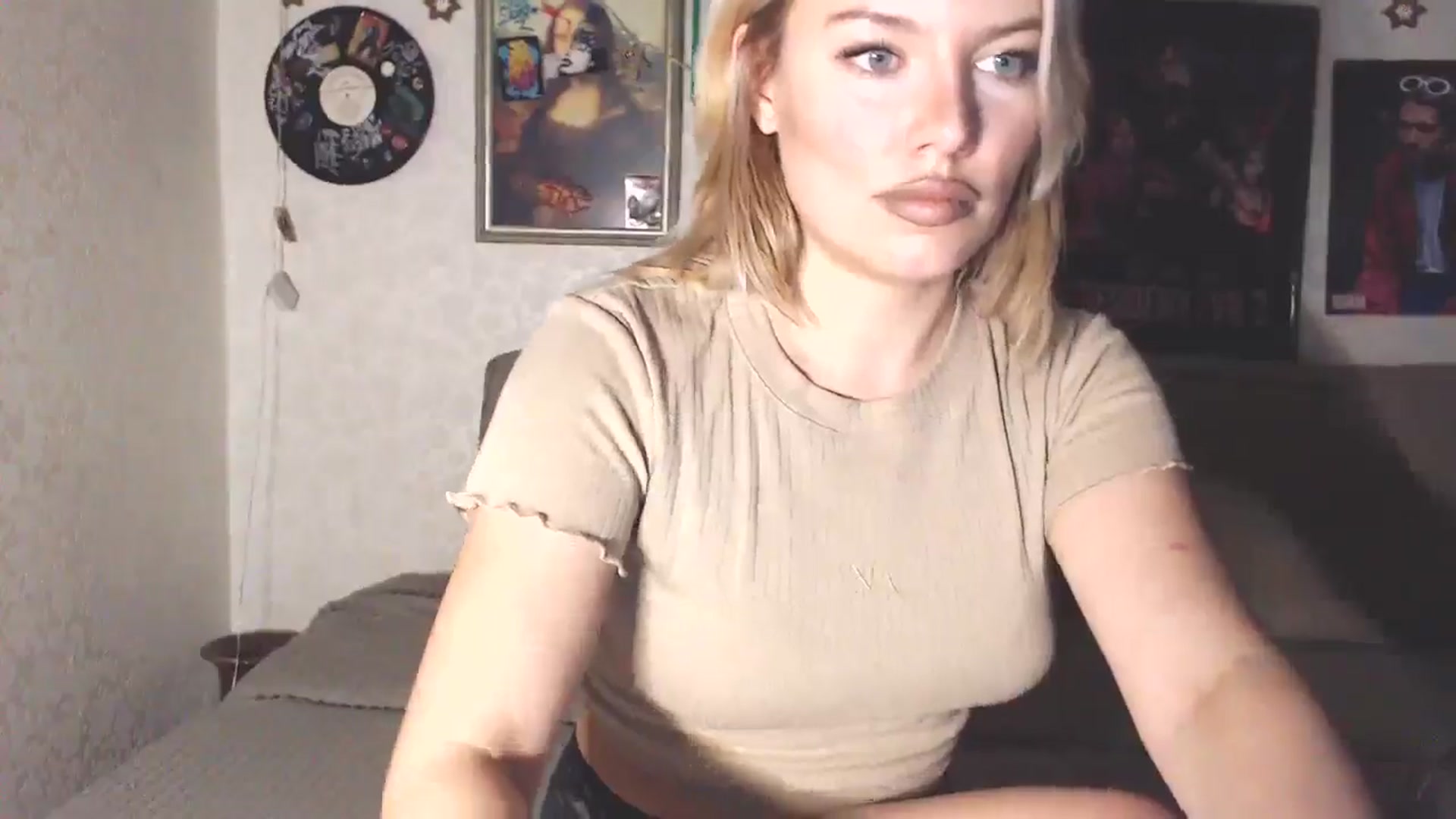 Gallery image thumbnail from Katrinaa's myfreecams stream on, 04/13/2026, 07:56 image 11 of 20