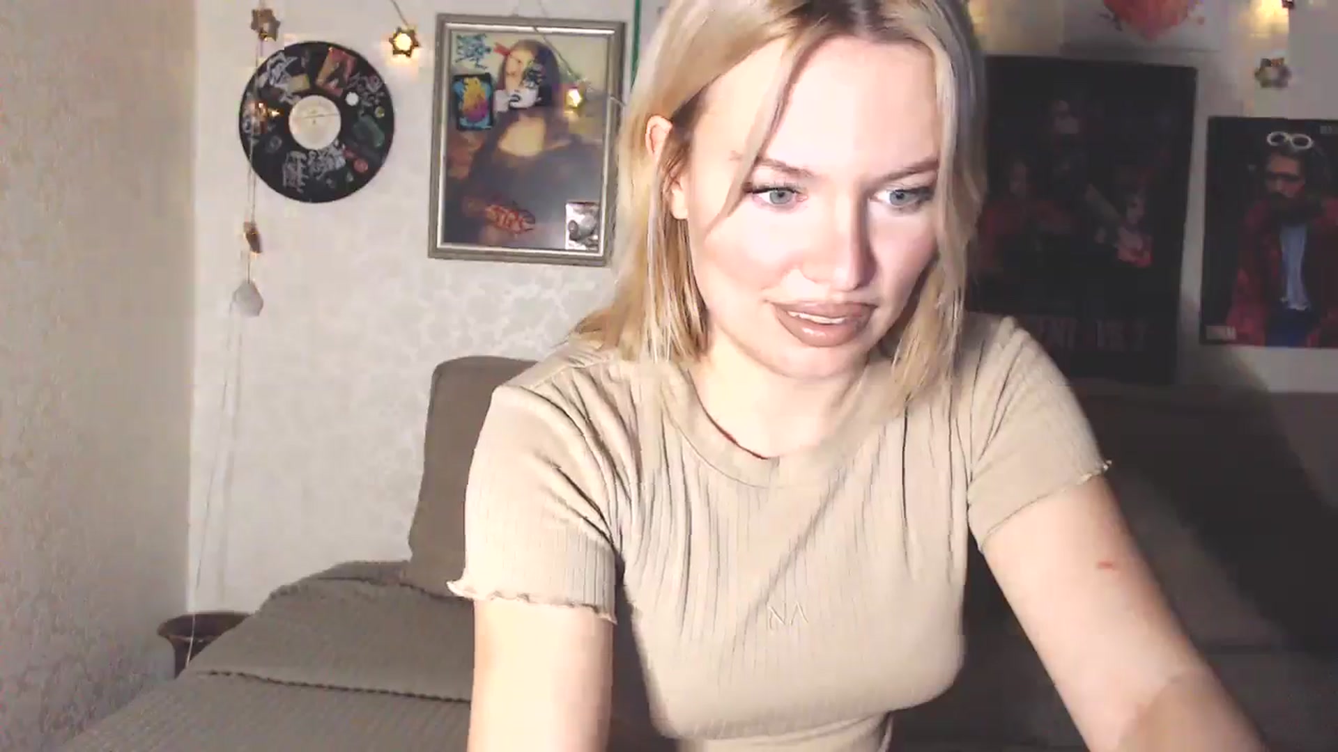 Gallery image thumbnail from Katrinaa's myfreecams stream on, 04/13/2026, 07:56 image 8 of 20