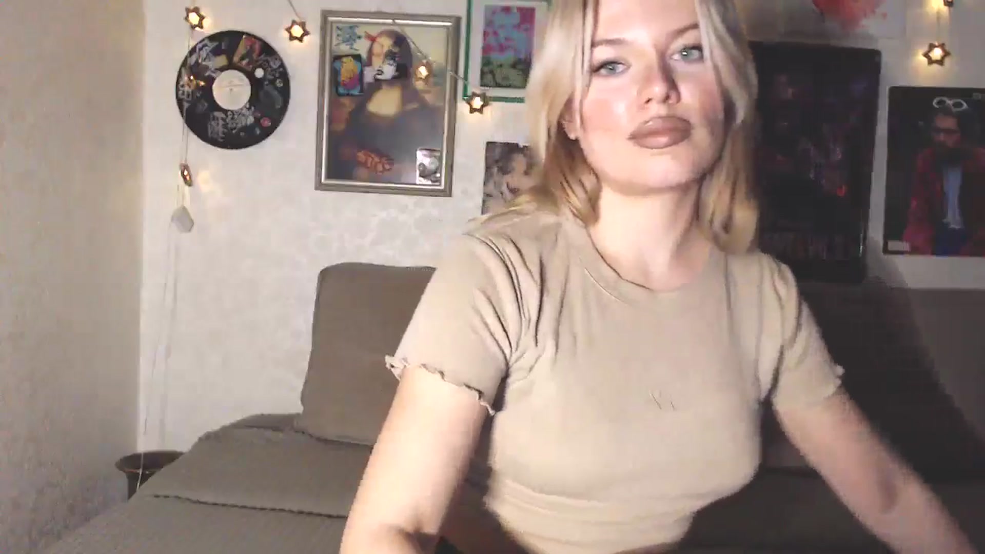 Gallery image thumbnail from Katrinaa's myfreecams stream on, 04/13/2026, 07:56 image 2 of 20