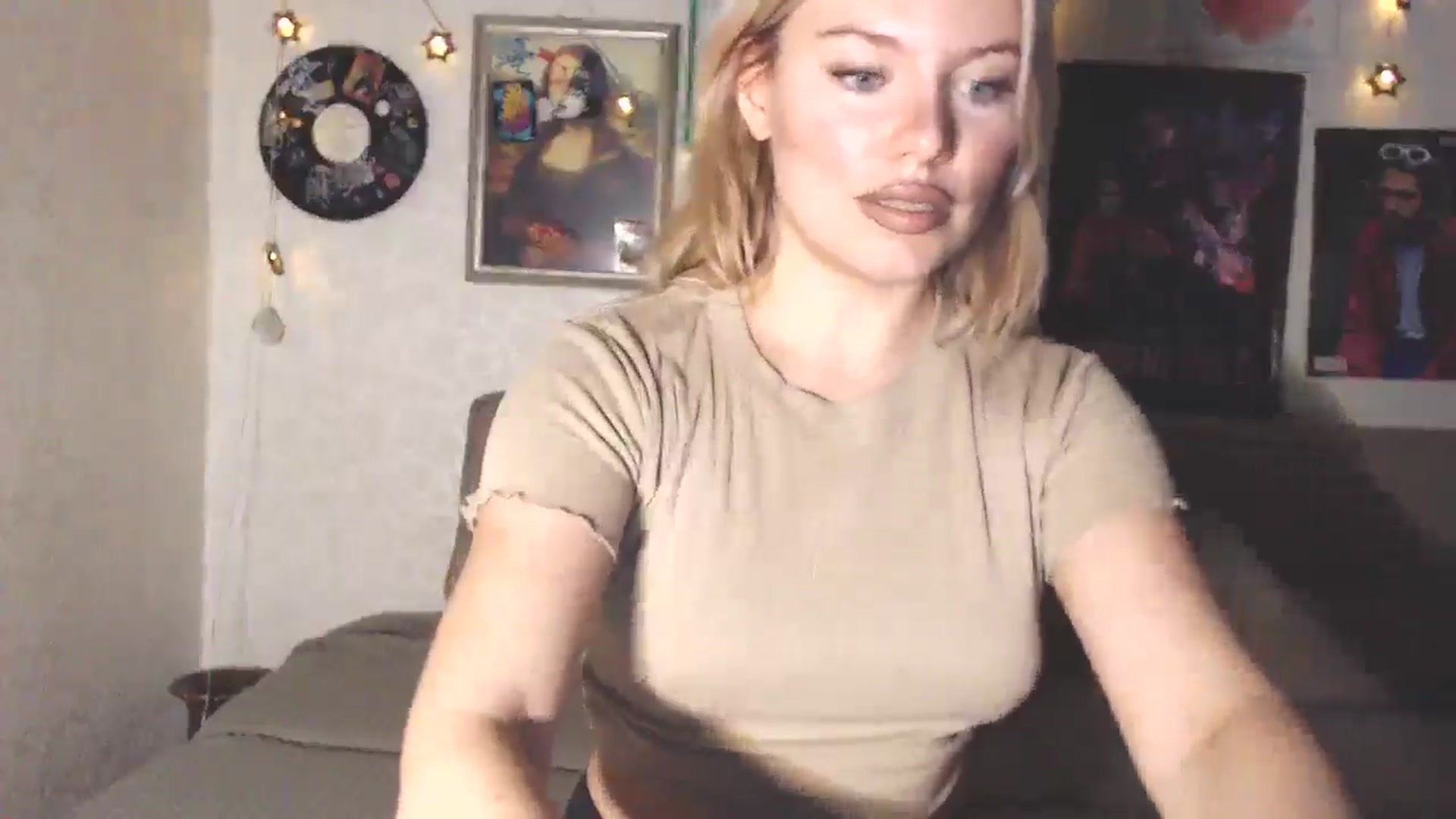 Gallery image thumbnail from Katrinaa's myfreecams stream on, 04/13/2026, 07:56 image 3 of 20