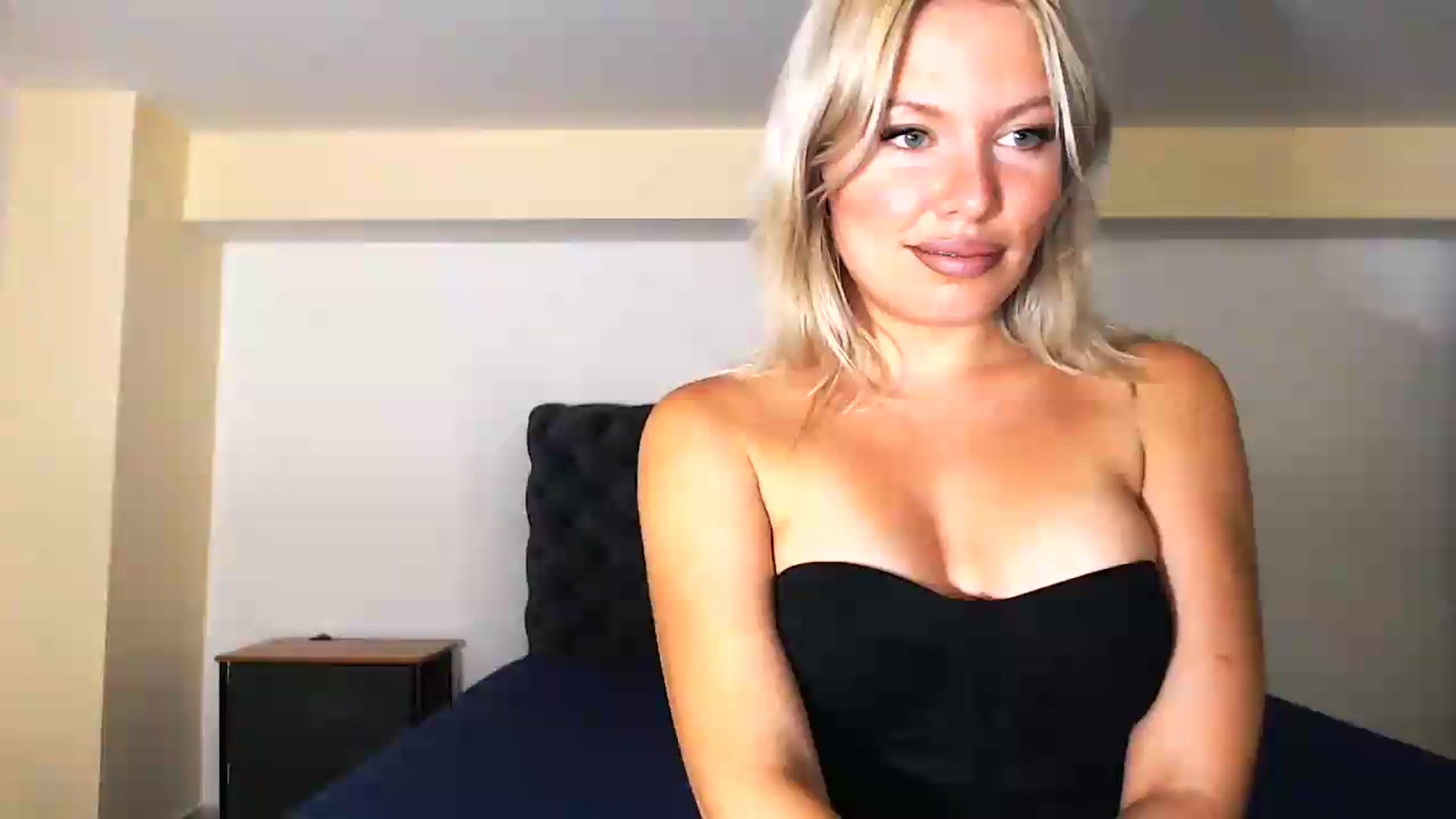 Gallery image thumbnail from Katrinaa's myfreecams stream on, 07/09/2026, 11:00 image 1 of 20