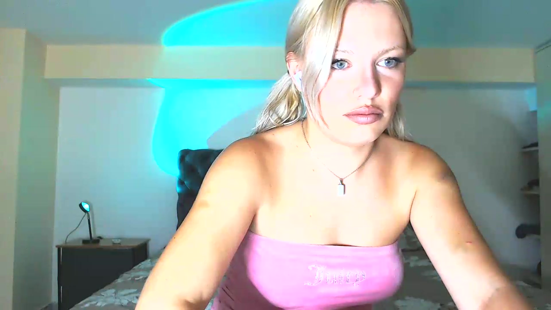 Gallery image thumbnail from Katrinaa's myfreecams stream on, 07/18/2026, 13:03 image 2 of 20