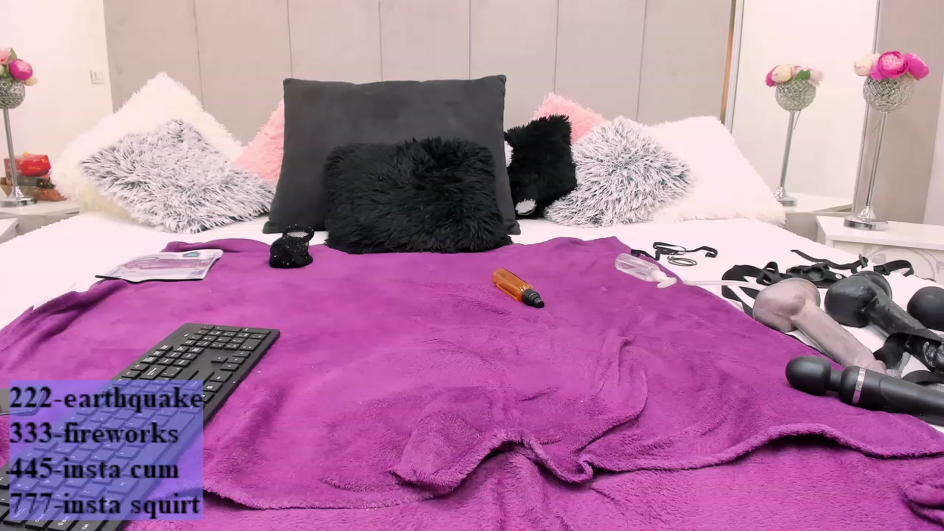 Gallery image thumbnail from Katrinaa_'s myfreecams stream on, 12/22/2022, 13:13 image 4 of 20