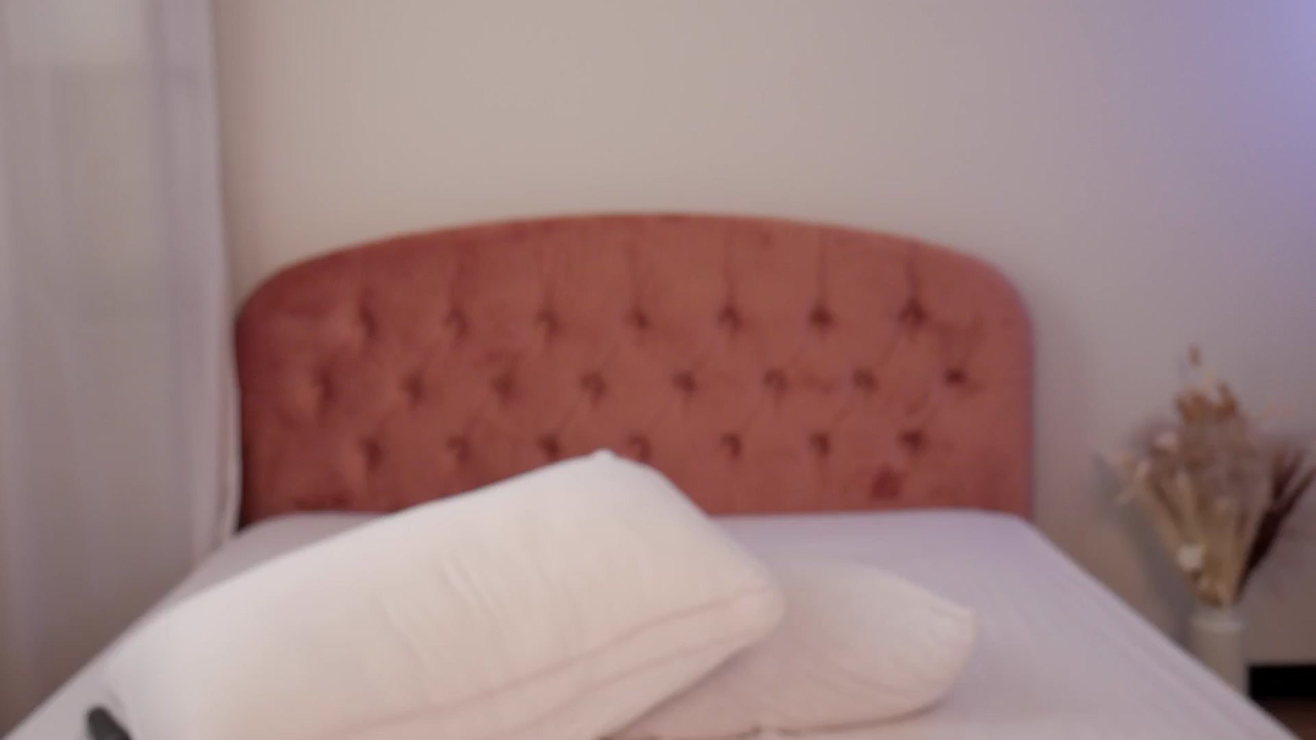 Gallery image thumbnail from Katrinarya's myfreecams stream on, 05/26/2025, 13:50 image 17 of 20