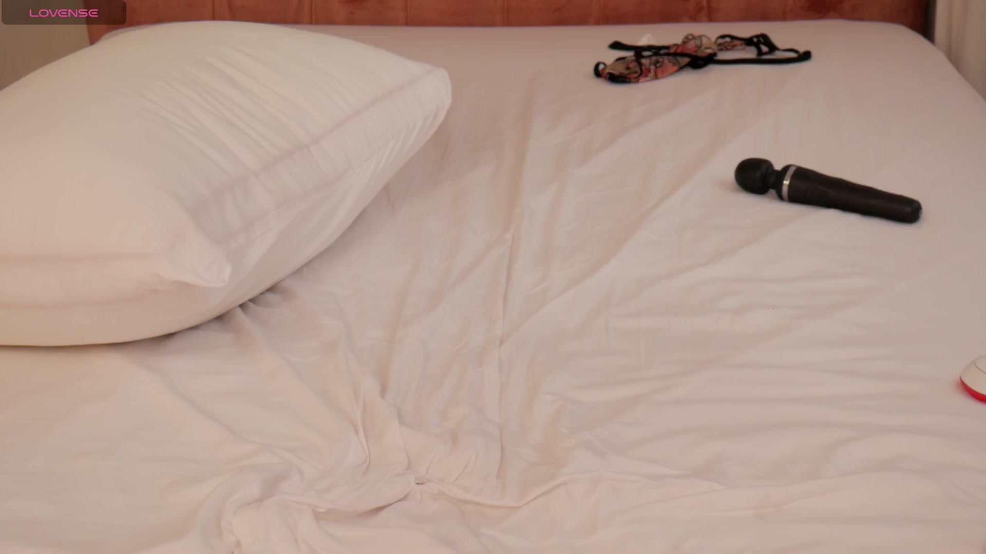 Gallery image thumbnail from Katrinarya's myfreecams stream on, 06/07/2025, 15:28 image 12 of 20