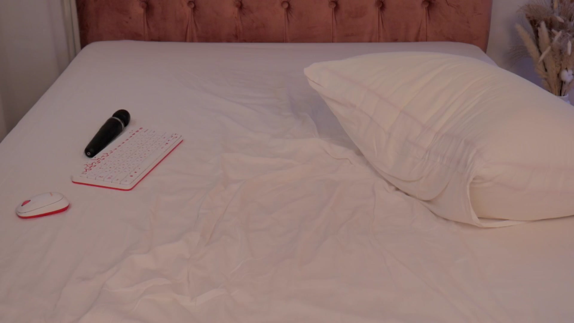 Gallery image thumbnail from Katrinarya's myfreecams stream on, 07/13/2025, 15:42 image 17 of 20