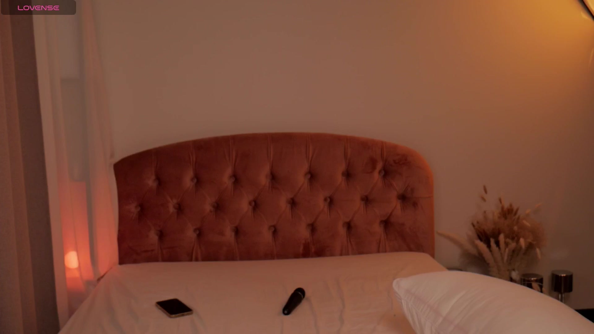 Gallery image thumbnail from Katrinarya's myfreecams stream on, 10/10/2025, 14:02 image 13 of 20