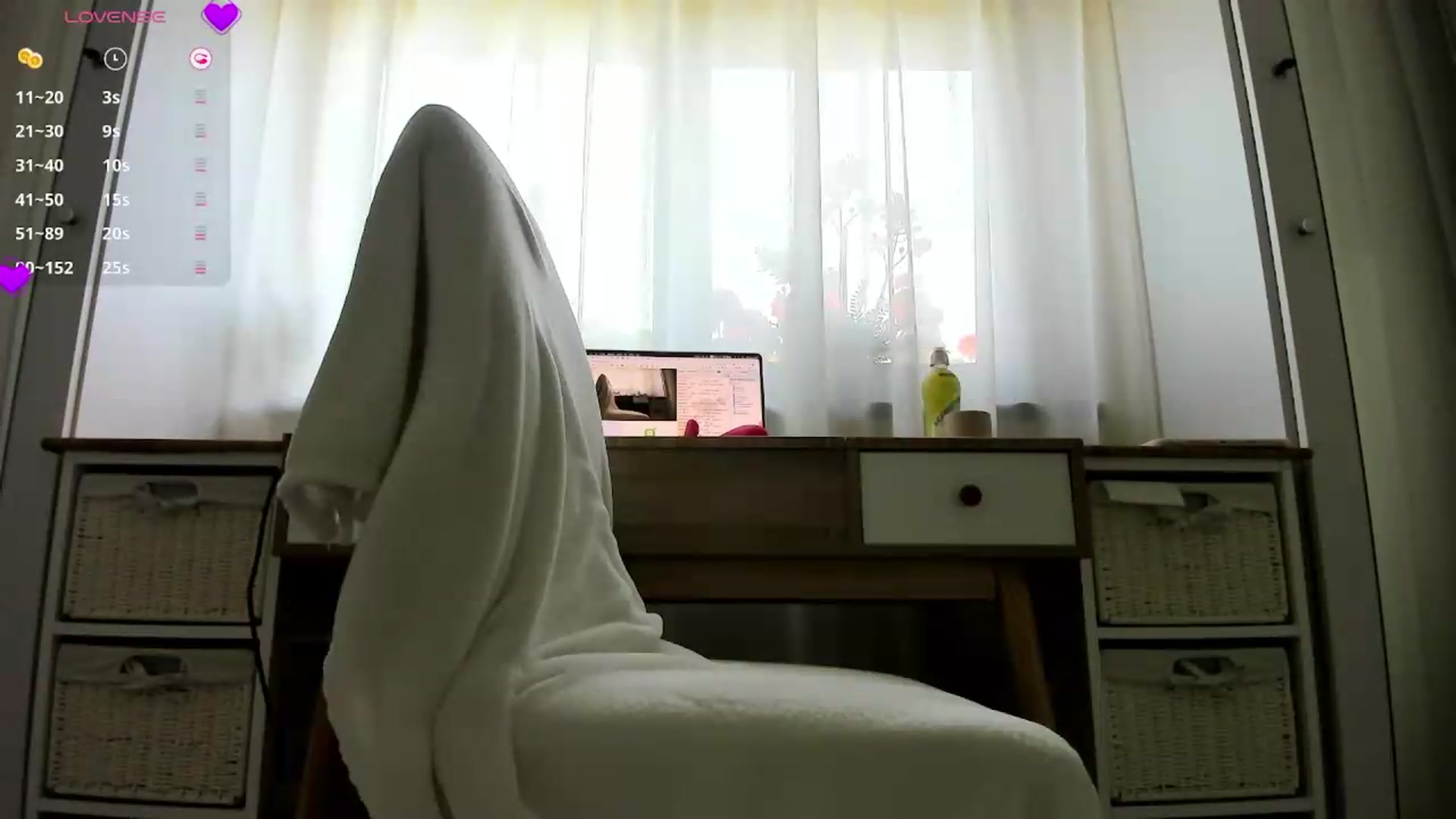 Gallery image thumbnail from Katrix's myfreecams stream on, 06/08/2026, 08:43 image 17 of 20