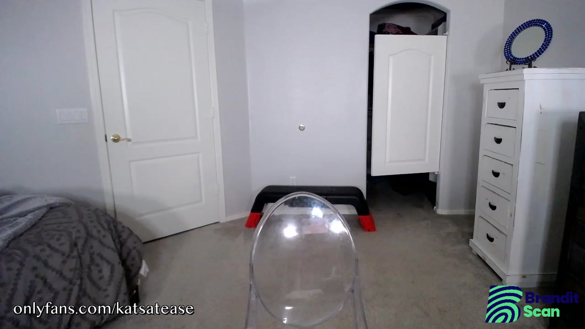 Gallery image thumbnail from KatsAtease's myfreecams stream on, 11/16/2022, 08:06 image 9 of 20