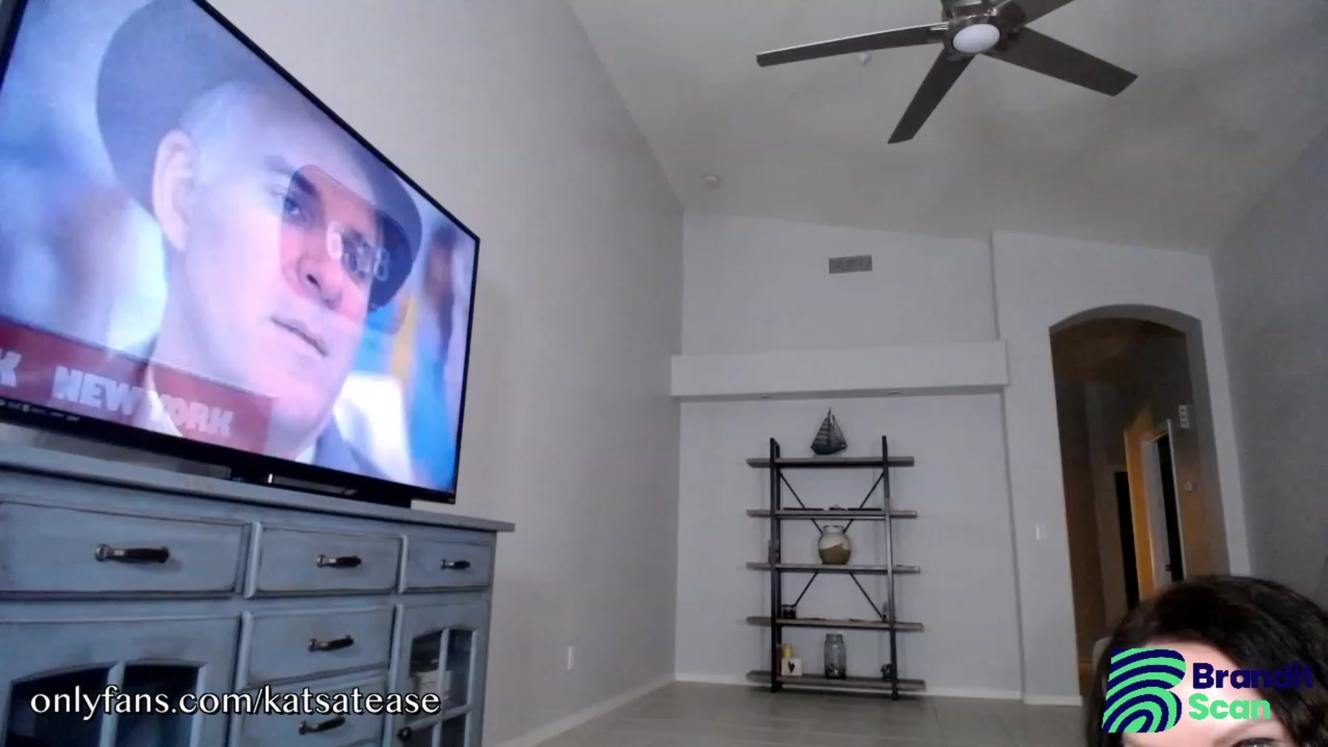 Gallery image thumbnail from KatsAtease's myfreecams stream on, 11/20/2022, 05:50 image 3 of 20