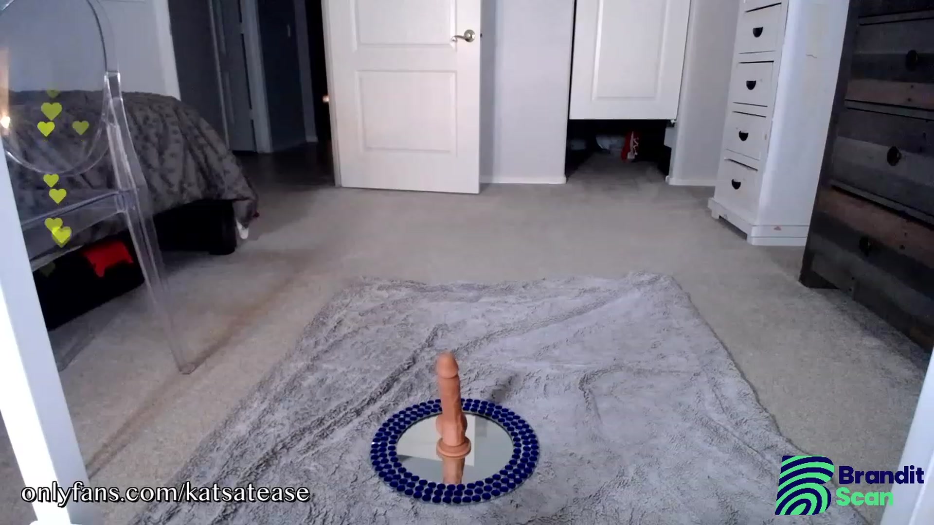 Gallery image thumbnail from KatsAtease's myfreecams stream on, 06/13/2023, 03:52 image 17 of 20