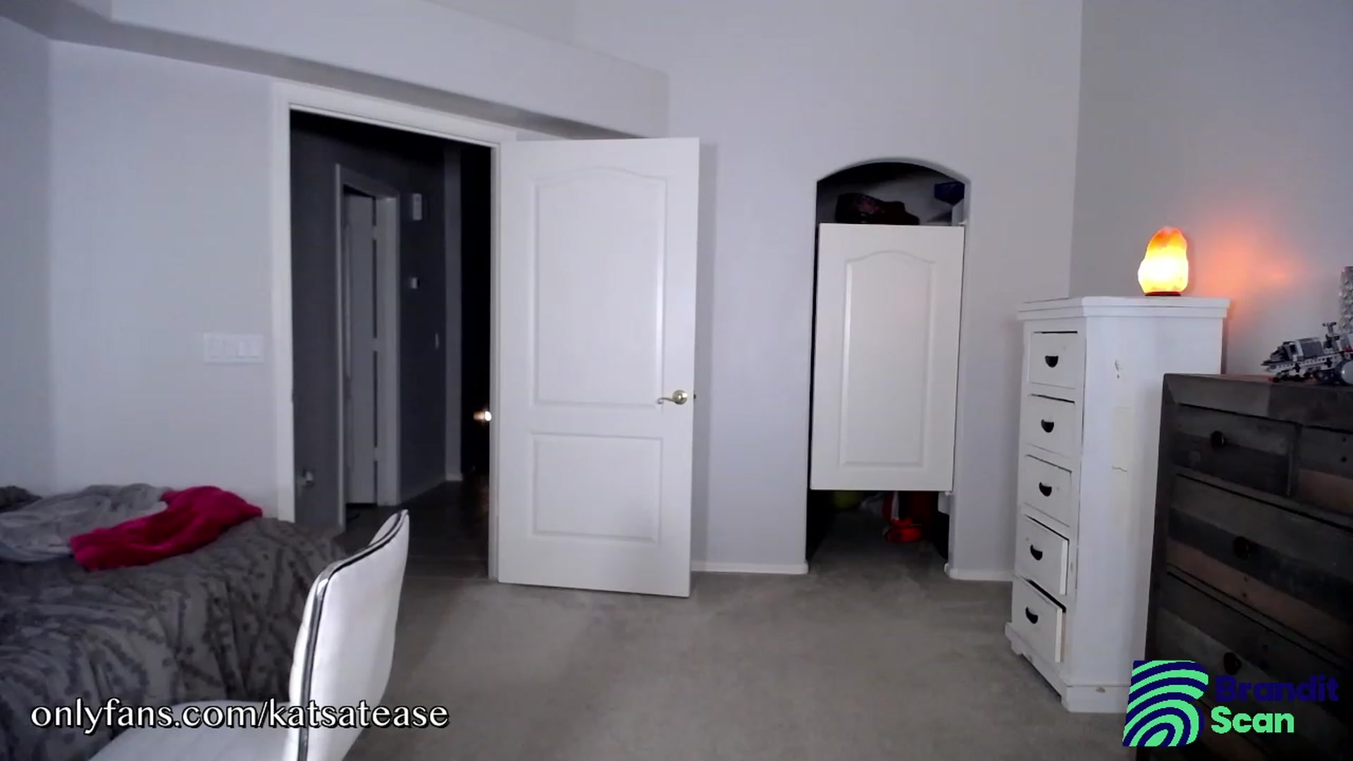 Gallery image thumbnail from KatsAtease's myfreecams stream on, 06/28/2023, 03:46 image 17 of 20