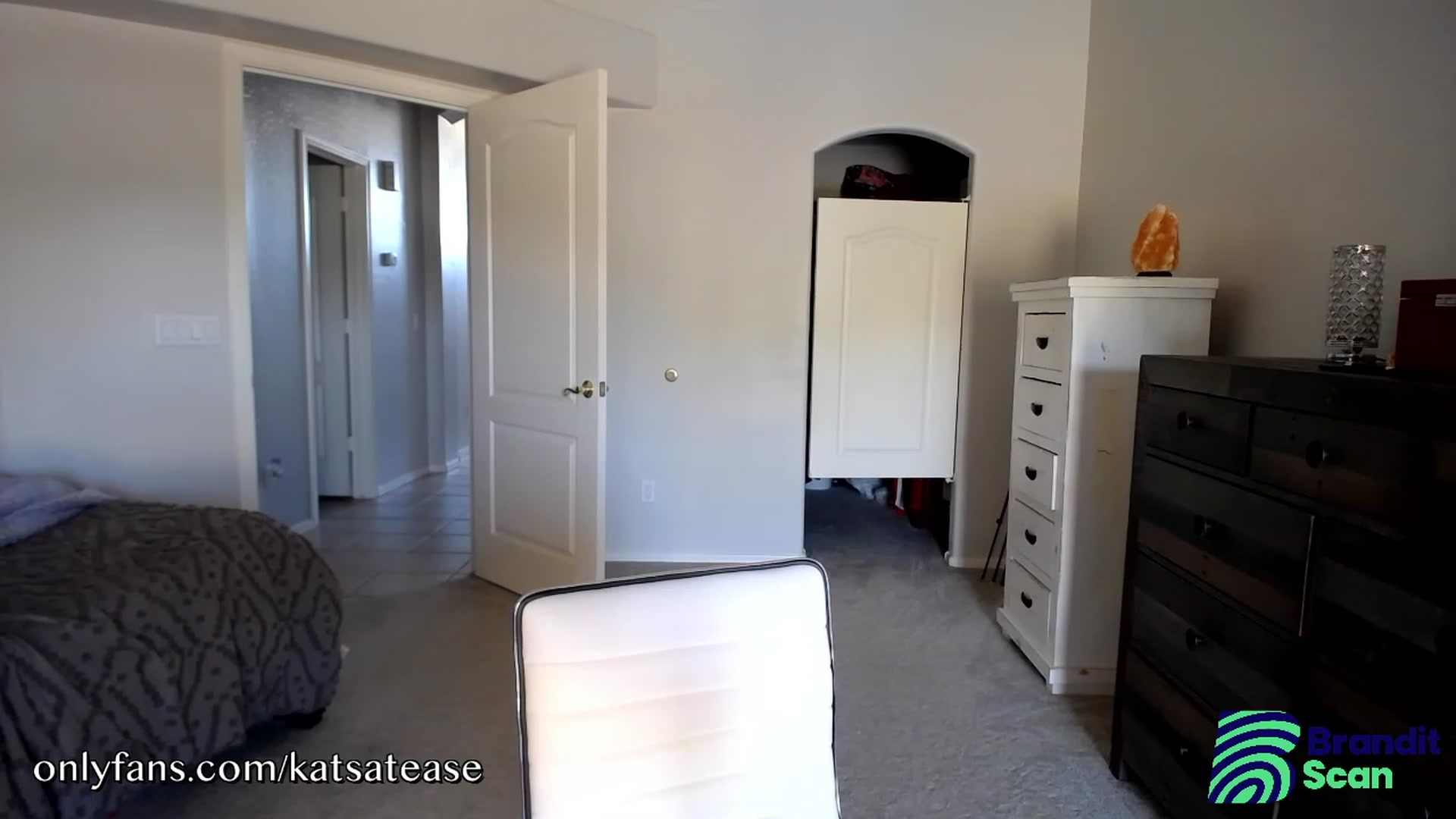 Gallery image thumbnail from KatsAtease's myfreecams stream on, 08/24/2023, 20:55 image 18 of 20