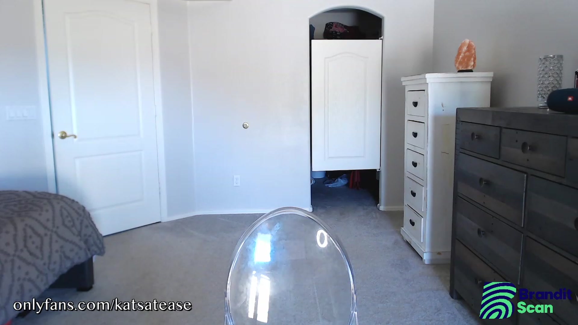Gallery image thumbnail from KatsAtease's myfreecams stream on, 09/27/2023, 18:07 image 3 of 20
