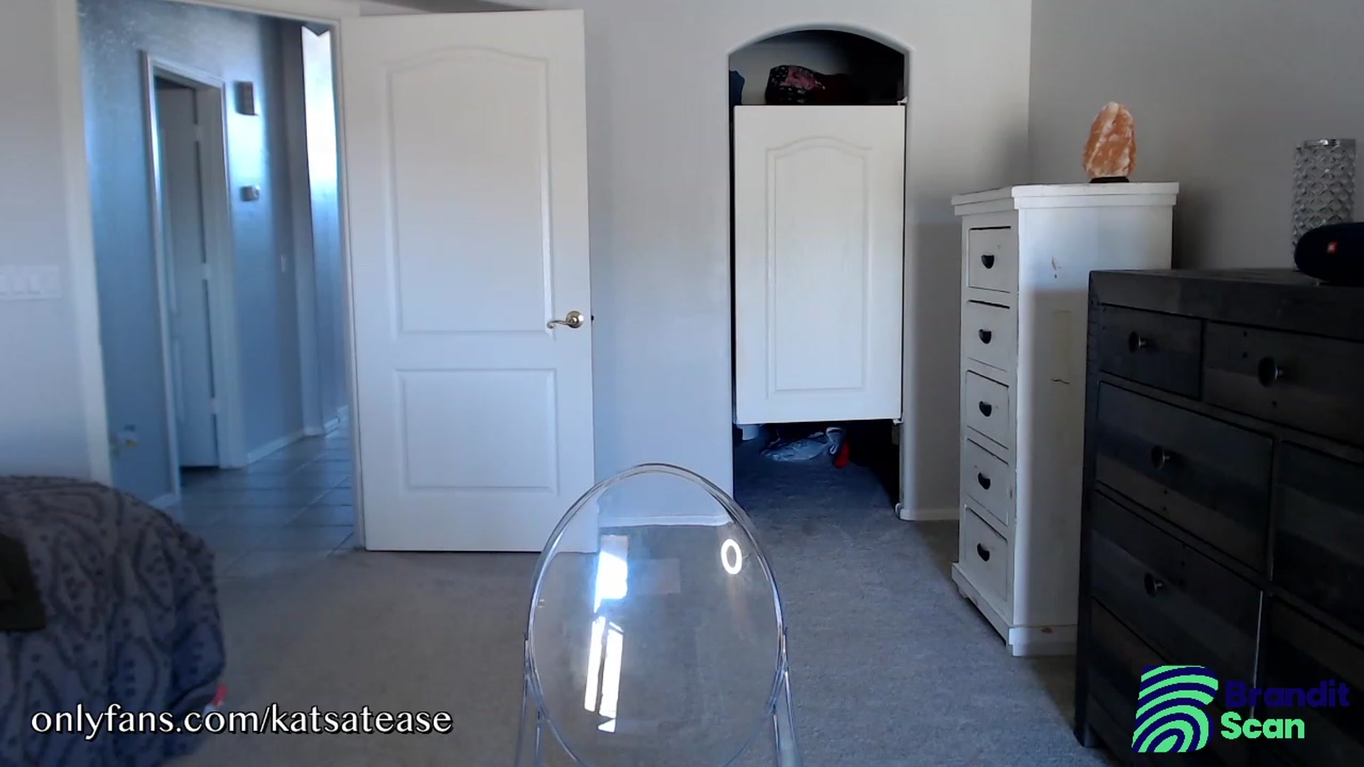Gallery image thumbnail from KatsAtease's myfreecams stream on, 10/03/2023, 21:19 image 20 of 20