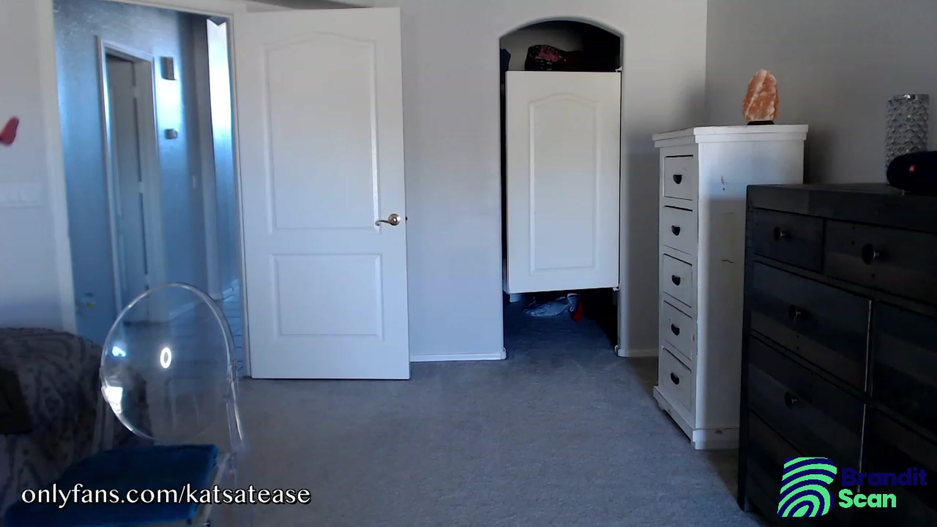 Gallery image thumbnail from KatsAtease's myfreecams stream on, 10/03/2023, 23:15 image 9 of 20