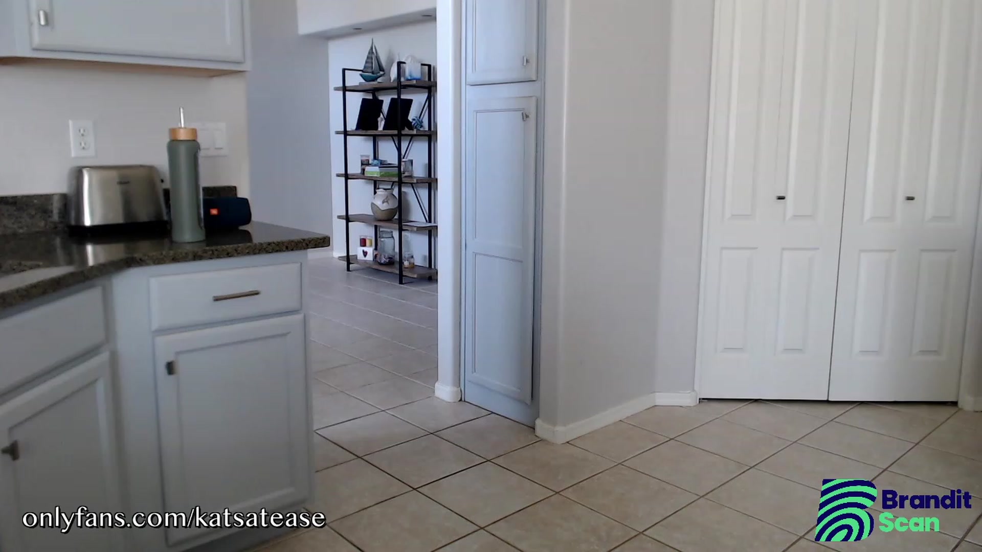 Gallery image thumbnail from KatsAtease's myfreecams stream on, 10/09/2023, 23:36 image 18 of 20