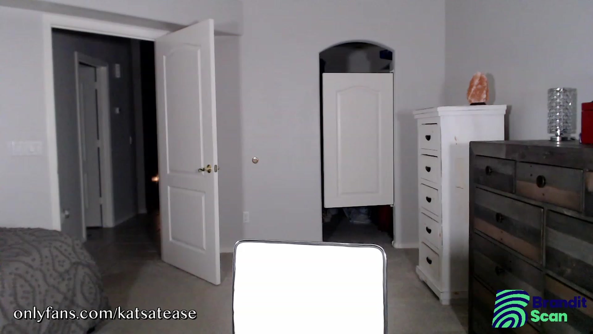 Gallery image thumbnail from KatsAtease's myfreecams stream on, 11/01/2023, 02:16 image 19 of 20