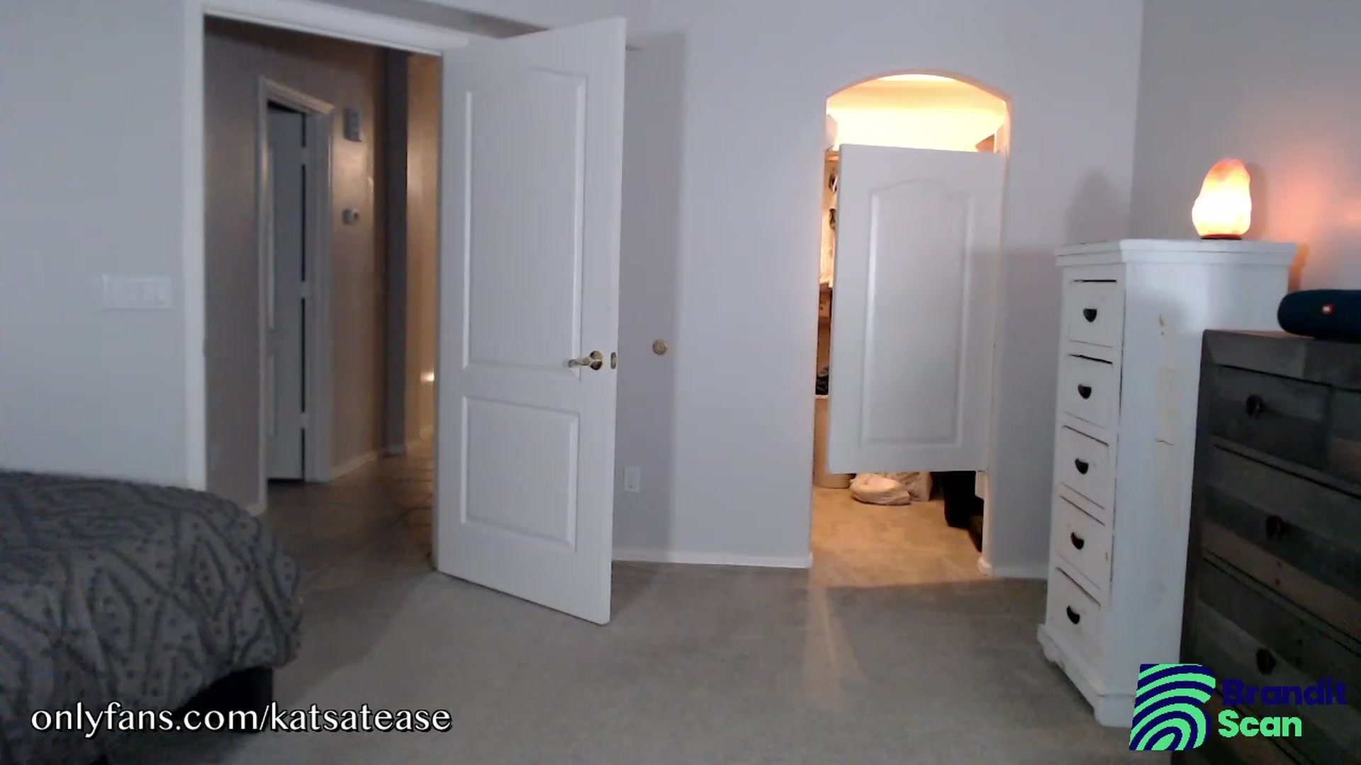 Gallery image thumbnail from KatsAtease's myfreecams stream on, 12/13/2023, 06:15 image 20 of 20