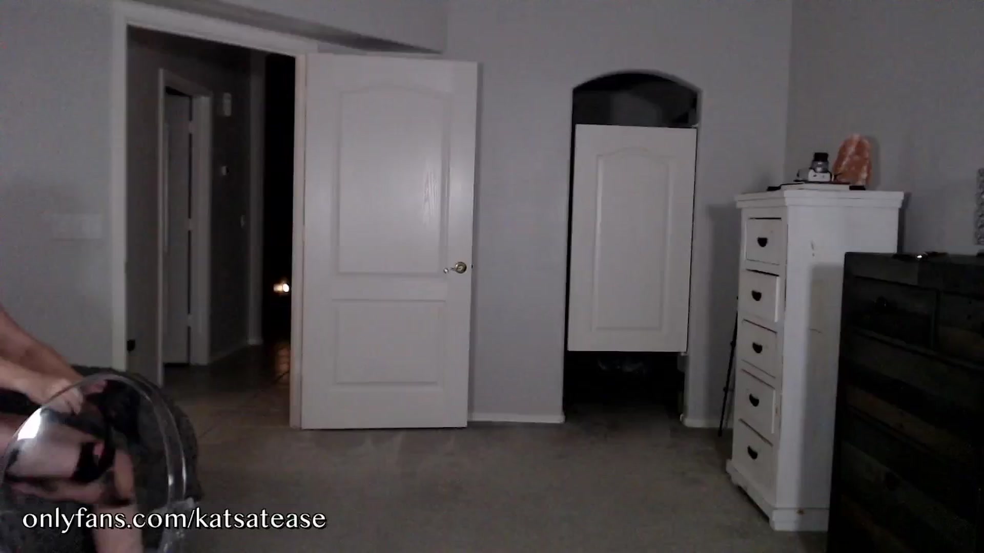 Gallery image thumbnail from KatsAtease's myfreecams stream on, 01/28/2024, 02:54 image 3 of 20