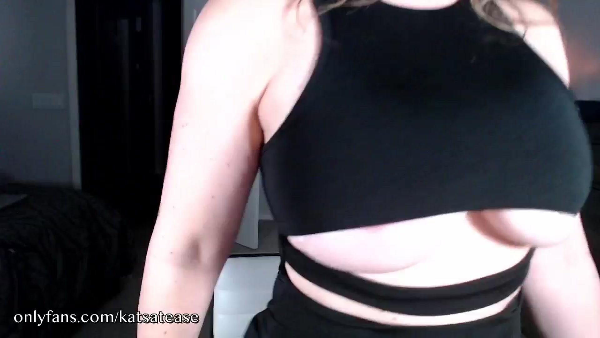 Gallery image thumbnail from KatsAtease's myfreecams stream on, 02/10/2024, 04:52 image 19 of 20