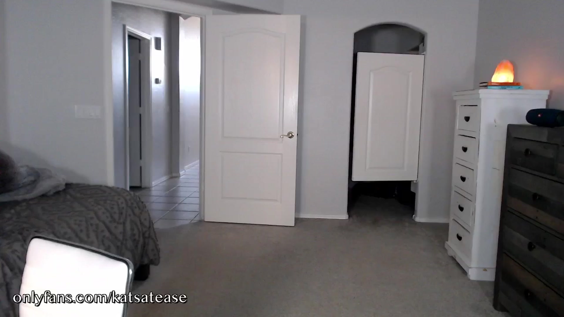 Gallery image thumbnail from KatsAtease's myfreecams stream on, 07/14/2024, 01:57 image 15 of 20