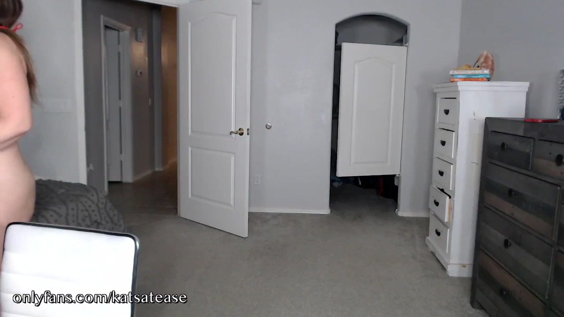 Gallery image thumbnail from KatsAtease's myfreecams stream on, 11/23/2024, 05:49 image 17 of 20