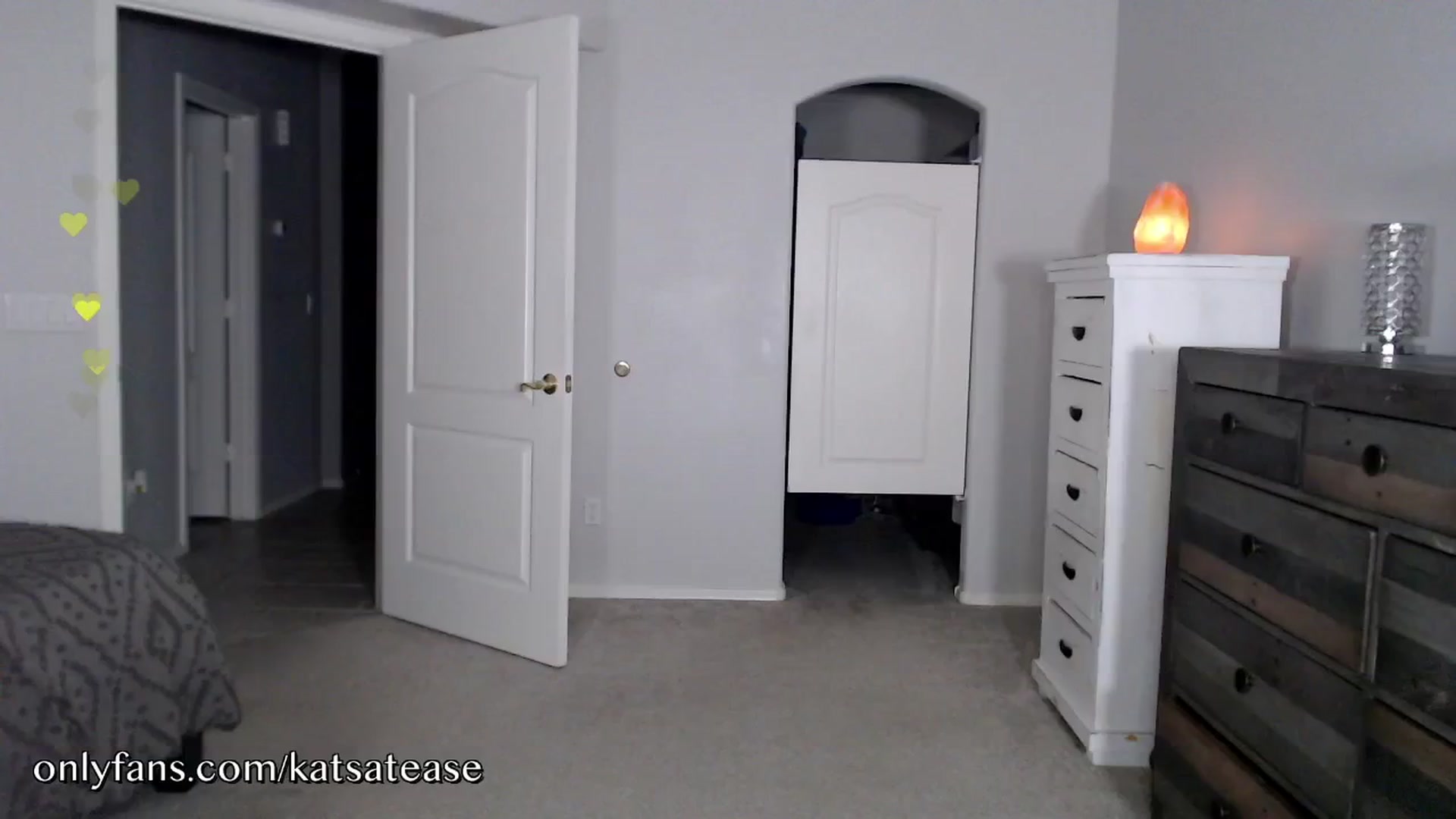Gallery image thumbnail from KatsAtease's myfreecams stream on, 01/11/2025, 04:27 image 20 of 20